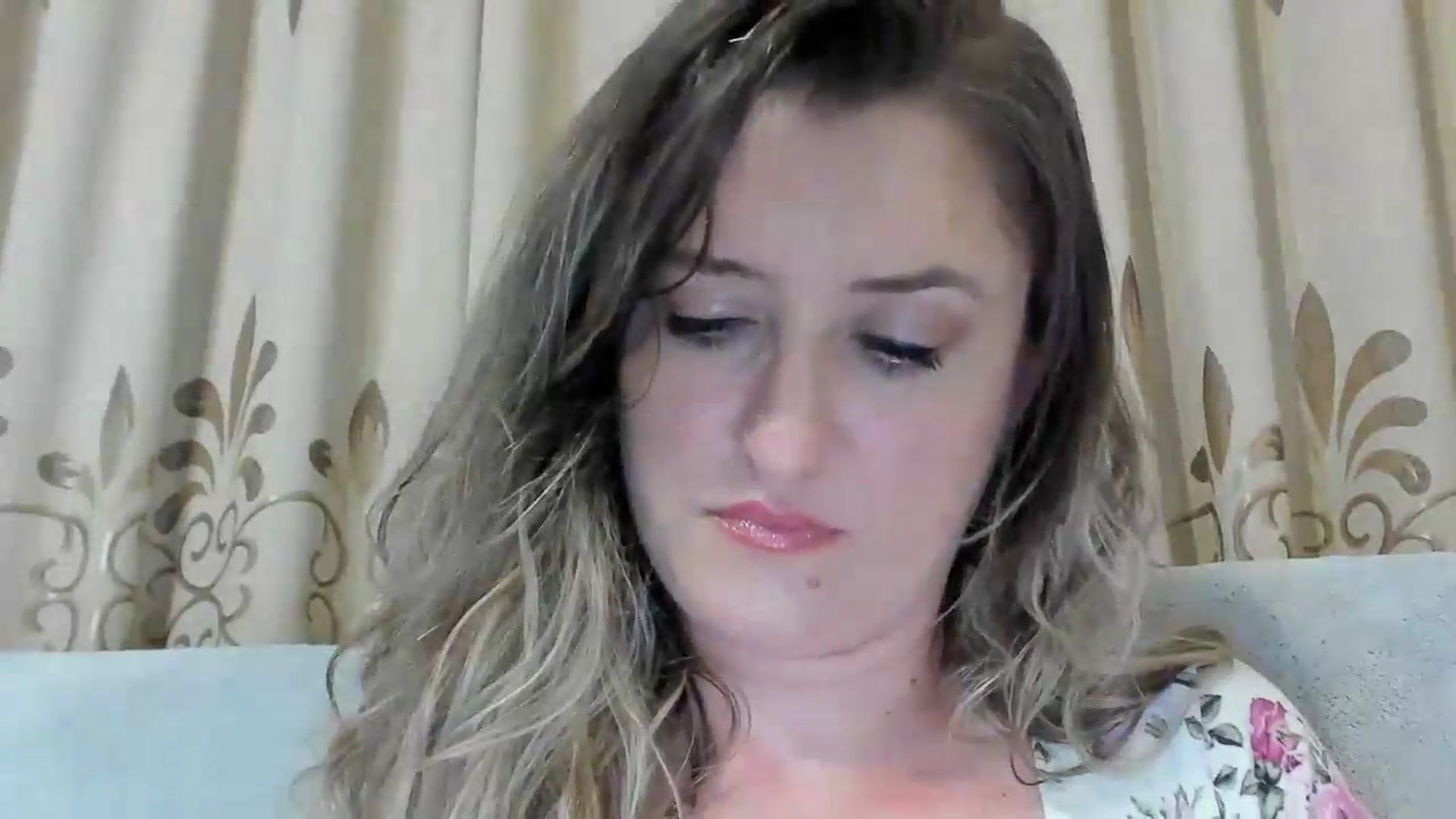 Gallery image thumbnail from BestDream's myfreecams stream on, 07/31/2026, 22:31 image 4 of 20