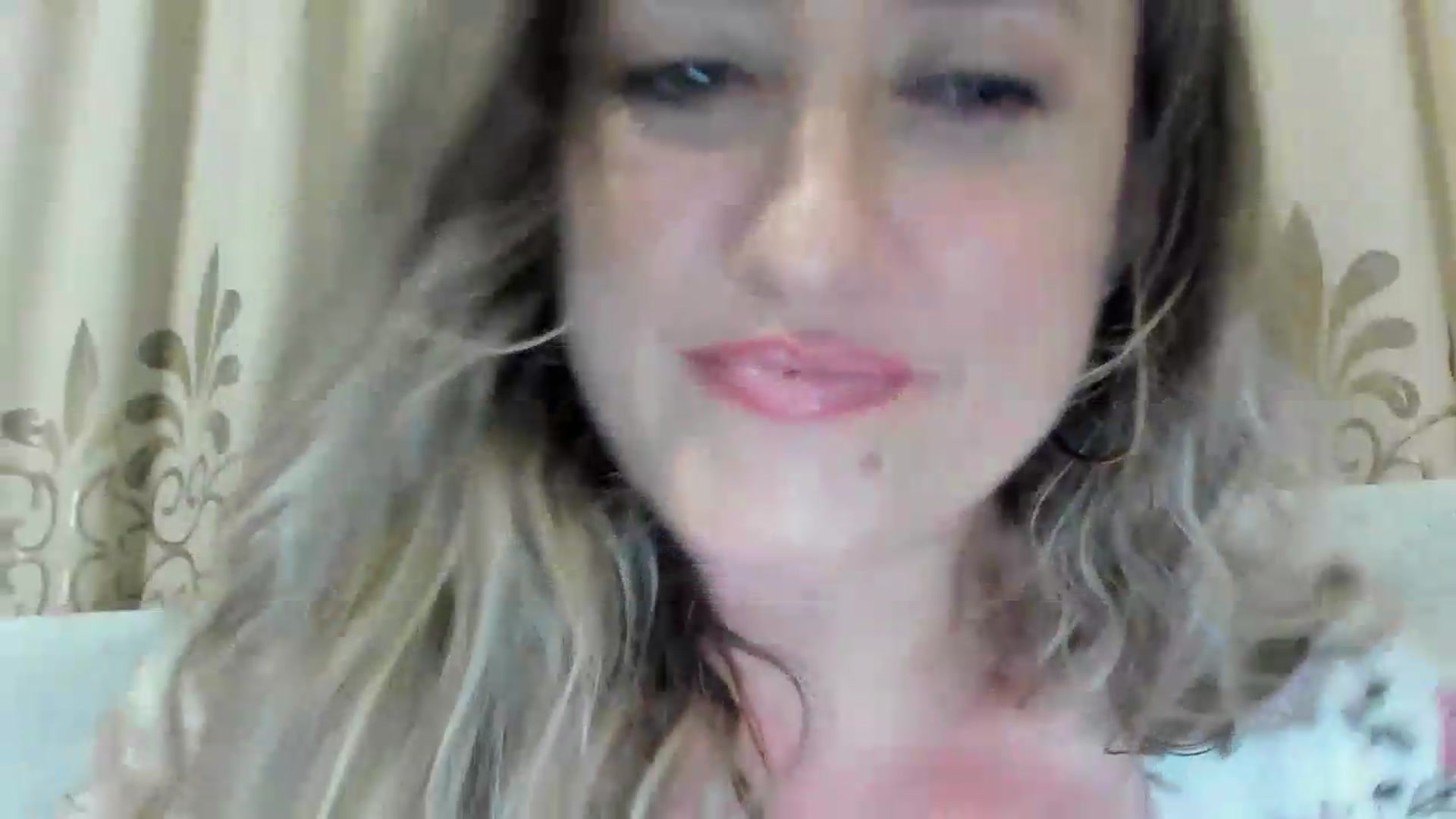 Gallery image thumbnail from BestDream's myfreecams stream on, 07/31/2026, 22:31 image 7 of 20