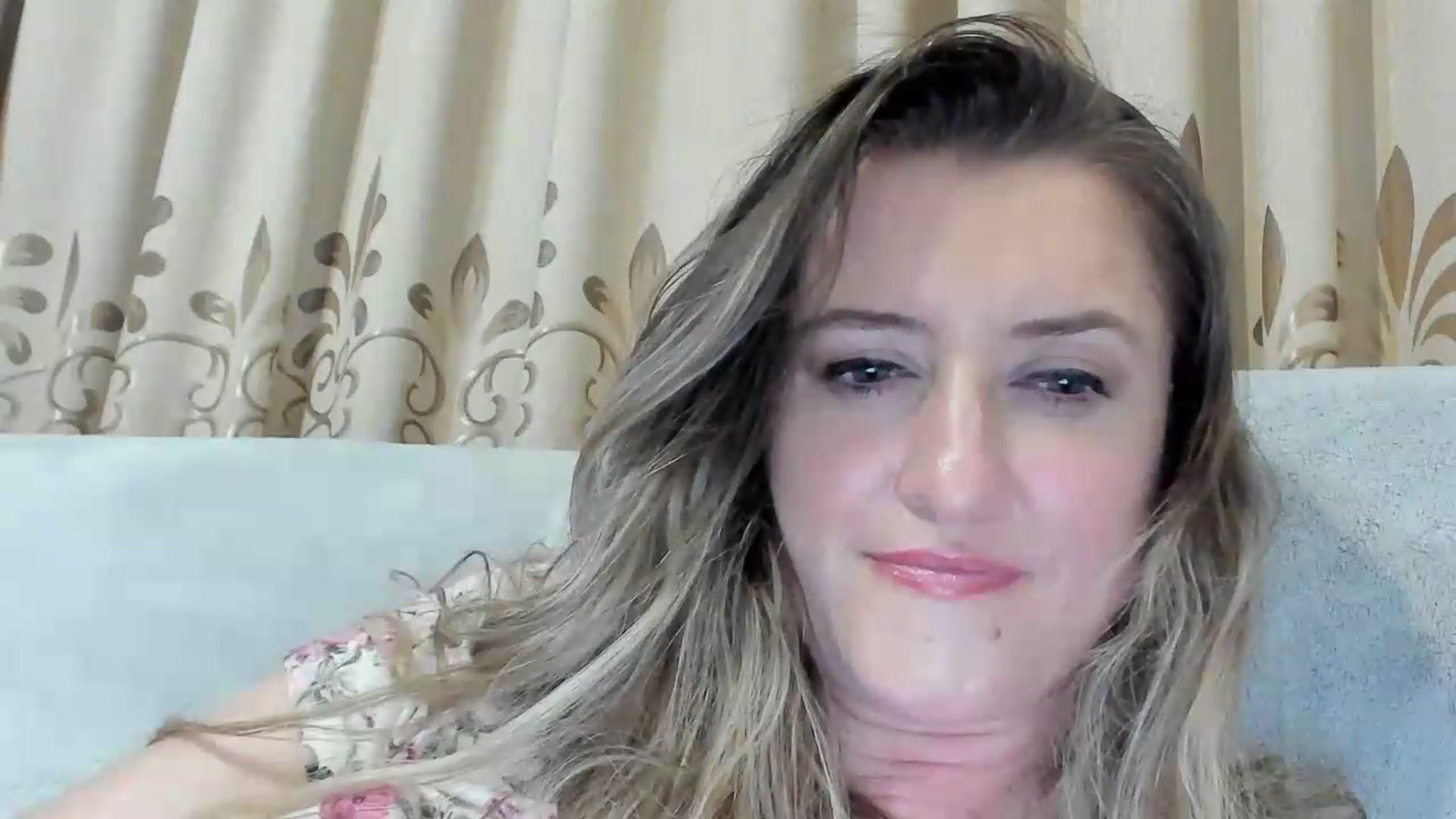 Gallery image thumbnail from BestDream's myfreecams stream on, 07/31/2026, 23:35 image 17 of 20