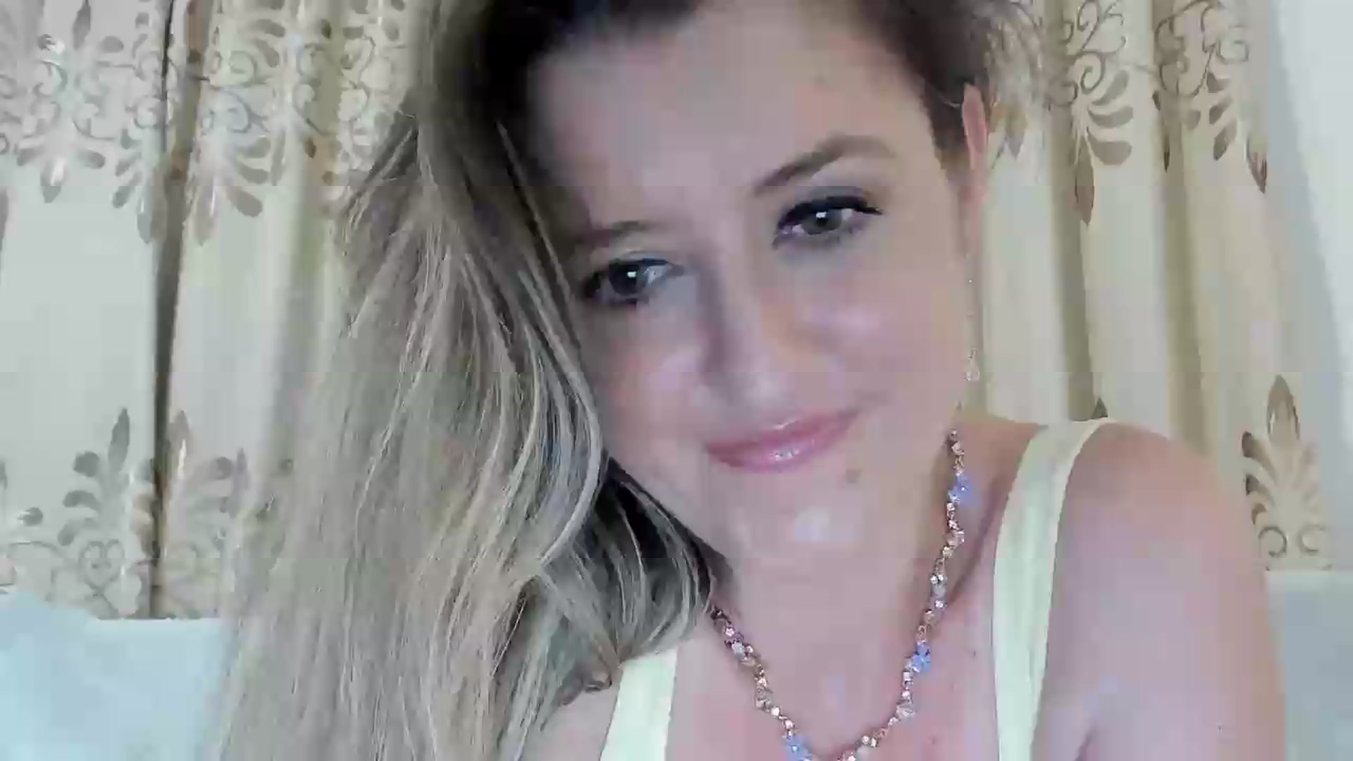 Gallery image thumbnail from BestDream's myfreecams stream on, 08/01/2026, 20:29 image 4 of 20