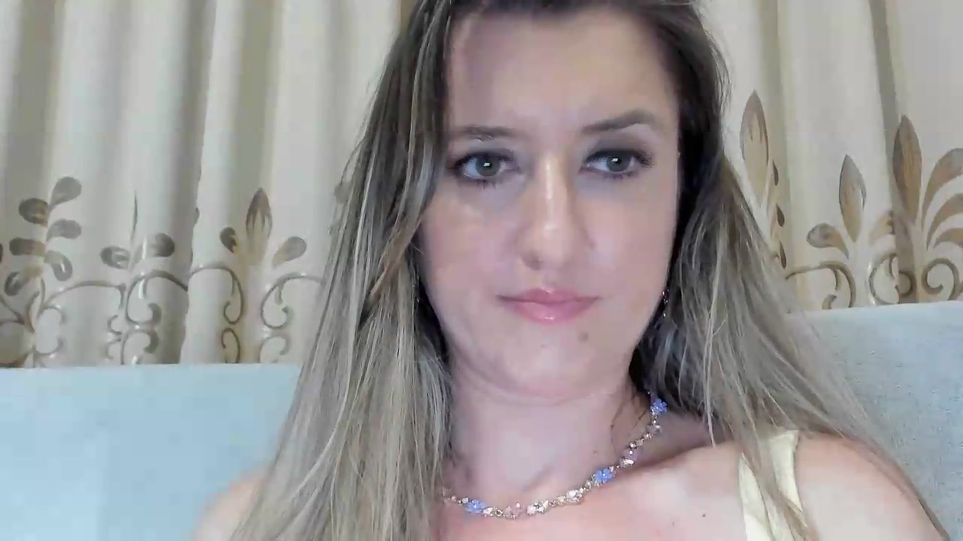Gallery image thumbnail from BestDream's myfreecams stream on, 08/01/2026, 21:58 image 16 of 20