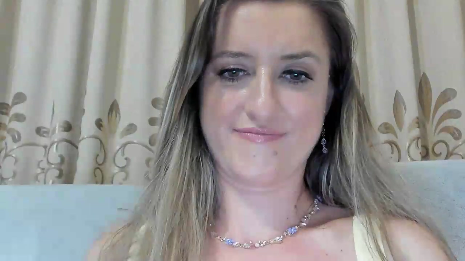 Gallery image thumbnail from BestDream's myfreecams stream on, 08/01/2026, 21:58 image 5 of 20