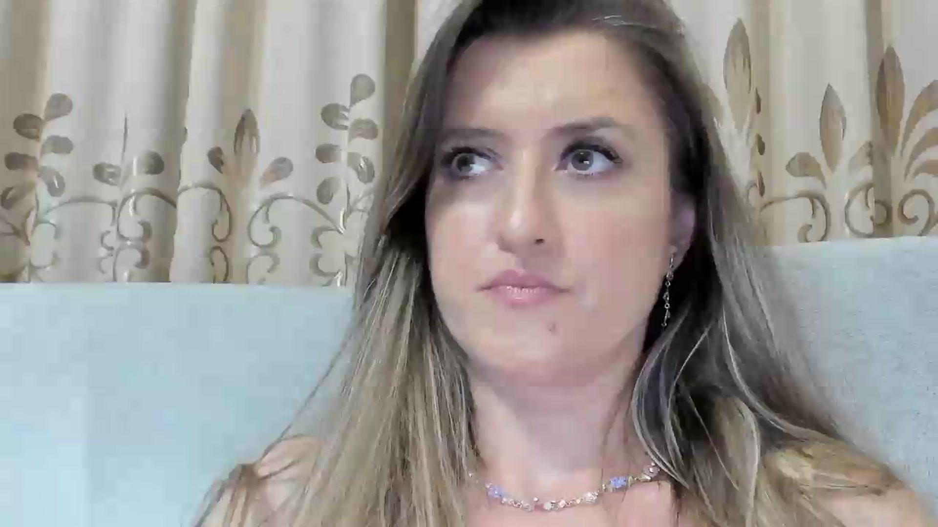 Gallery image thumbnail from BestDream's myfreecams stream on, 08/01/2026, 22:40 image 11 of 20