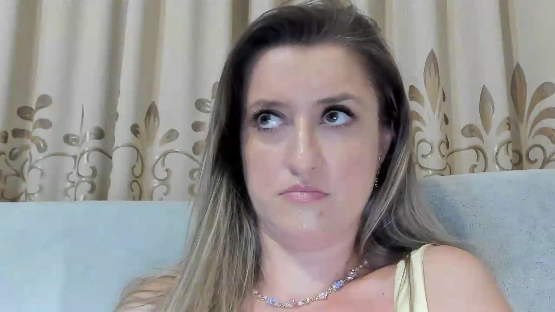 Gallery image thumbnail from BestDream's myfreecams stream on, 08/01/2026, 22:40 image 5 of 20