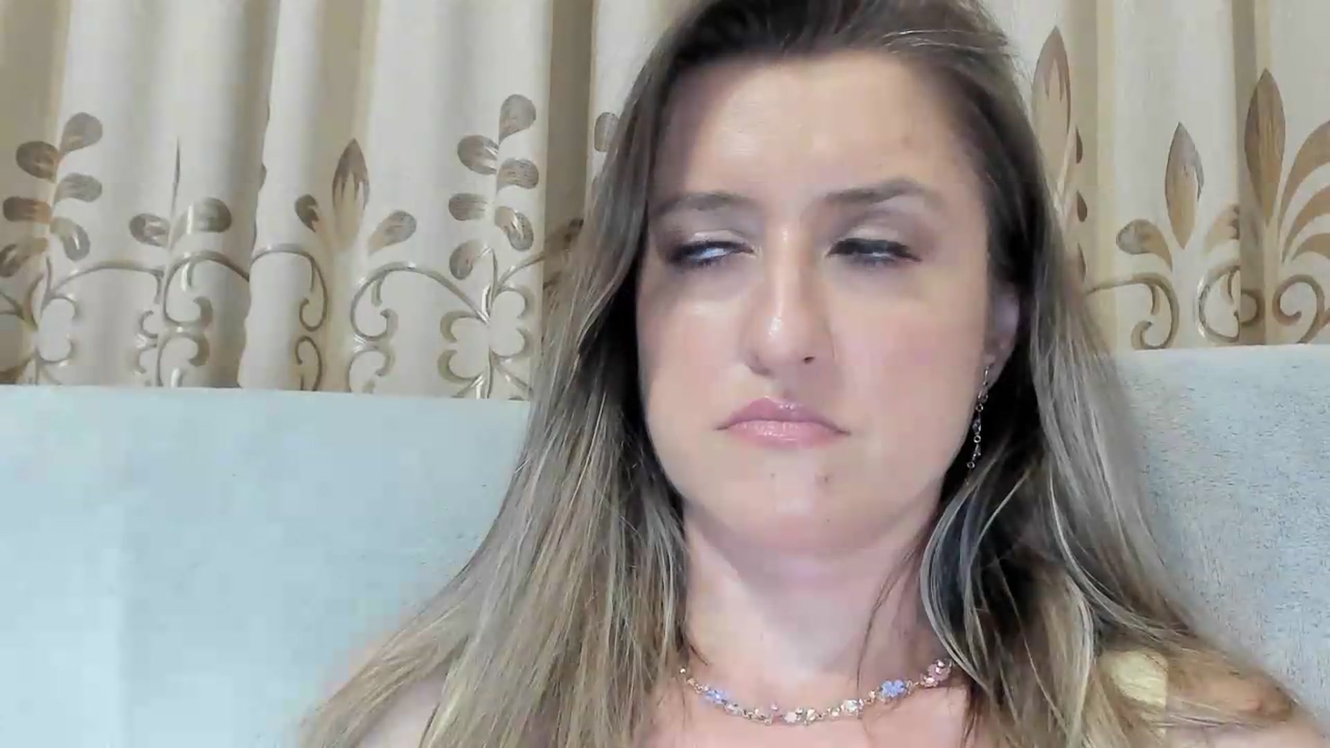 Gallery image thumbnail from BestDream's myfreecams stream on, 08/01/2026, 22:40 image 18 of 20