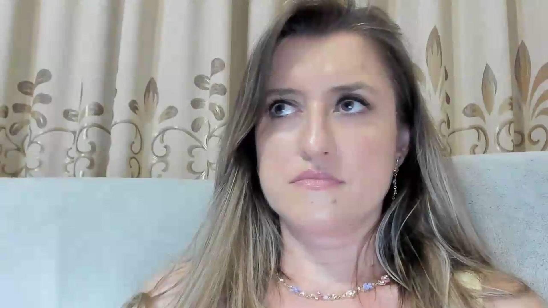 Gallery image thumbnail from BestDream's myfreecams stream on, 08/01/2026, 22:40 image 16 of 20