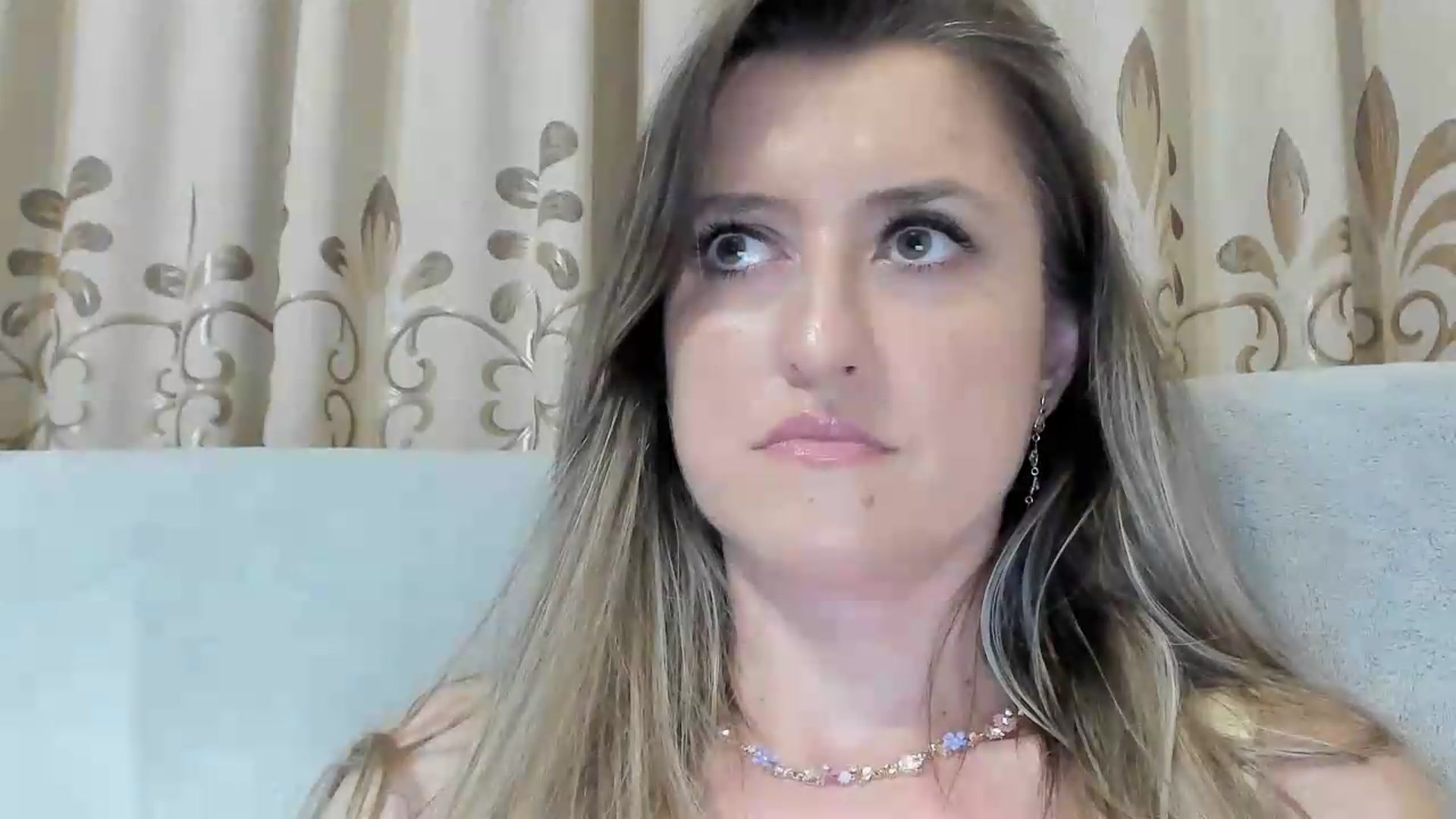 Gallery image thumbnail from BestDream's myfreecams stream on, 08/01/2026, 22:40 image 12 of 20