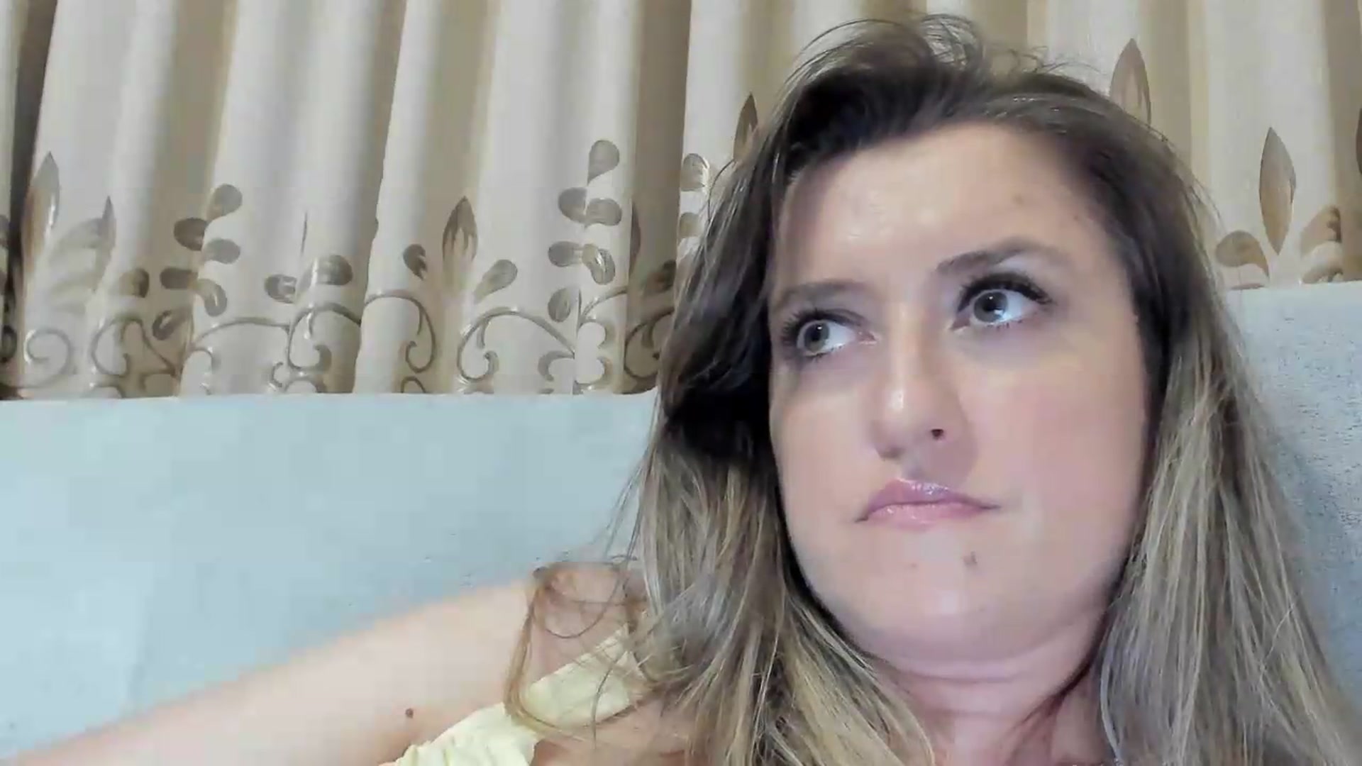Gallery image thumbnail from BestDream's myfreecams stream on, 08/01/2026, 23:14 image 19 of 20