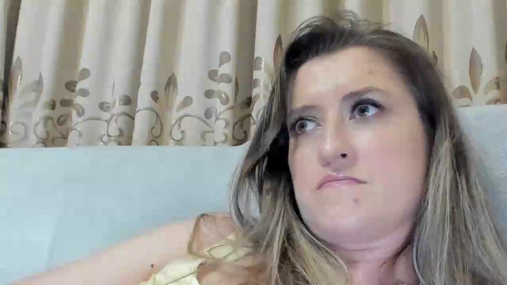 Gallery image thumbnail from BestDream's myfreecams stream on, 08/01/2026, 23:14 image 6 of 20