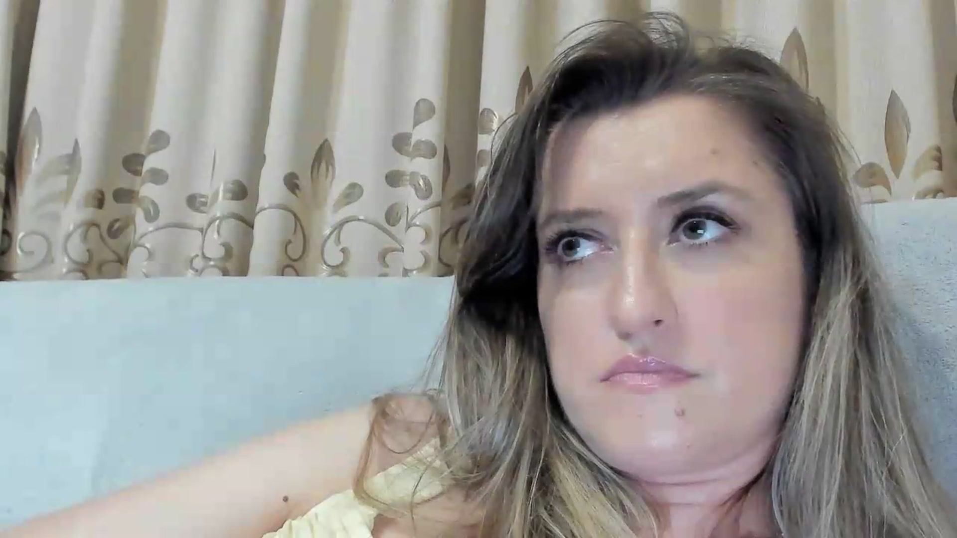 Gallery image thumbnail from BestDream's myfreecams stream on, 08/01/2026, 23:14 image 18 of 20