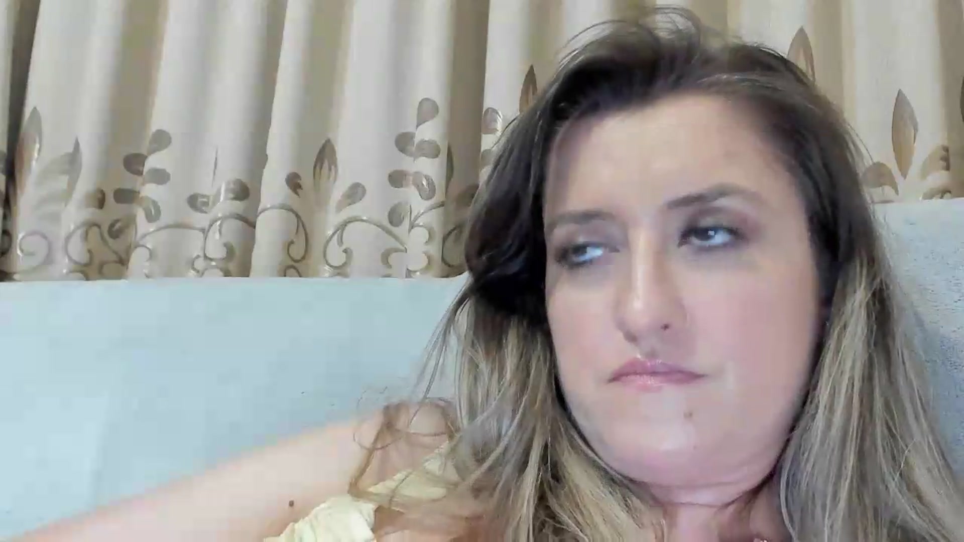 Gallery image thumbnail from BestDream's myfreecams stream on, 08/01/2026, 23:14 image 7 of 20