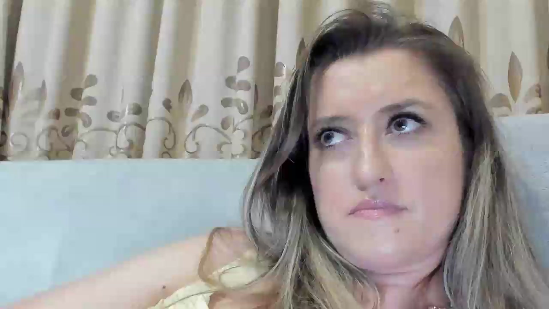 Gallery image thumbnail from BestDream's myfreecams stream on, 08/01/2026, 23:14 image 1 of 20
