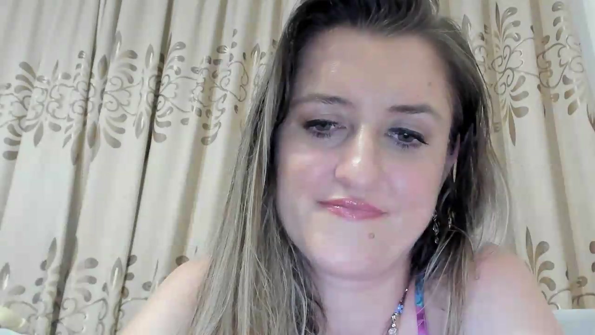 Gallery image thumbnail from BestDream's myfreecams stream on, 08/02/2026, 21:46 image 14 of 20