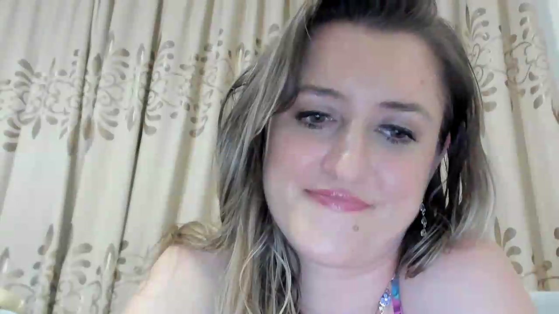 Gallery image thumbnail from BestDream's myfreecams stream on, 08/02/2026, 21:46 image 4 of 20