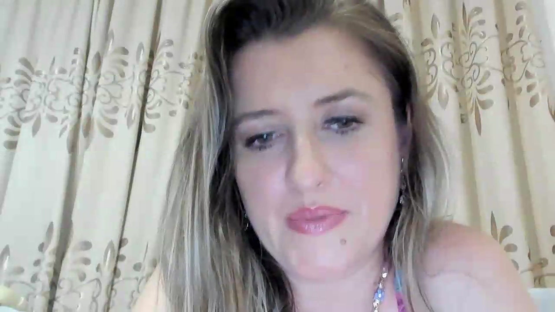 Gallery image thumbnail from BestDream's myfreecams stream on, 08/02/2026, 21:46 image 9 of 20
