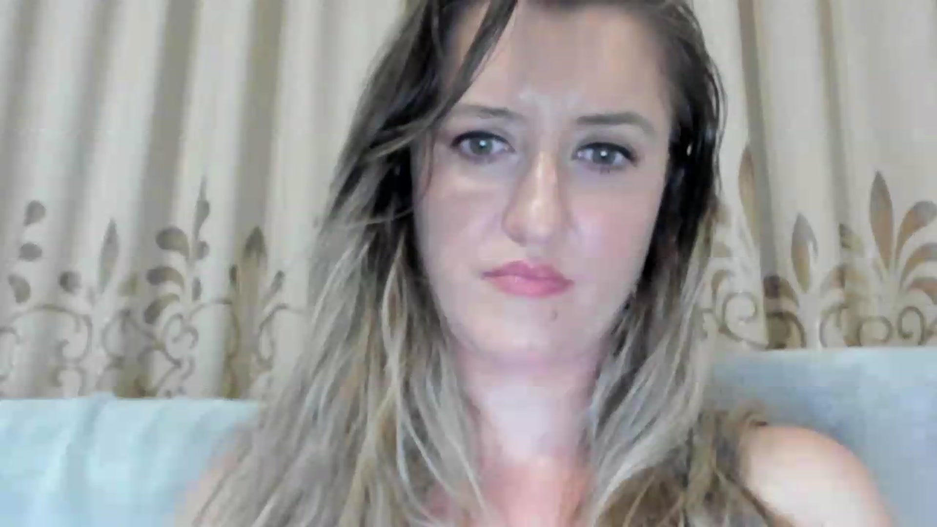 Gallery image thumbnail from BestDream's myfreecams stream on, 08/03/2026, 21:36 image 18 of 20