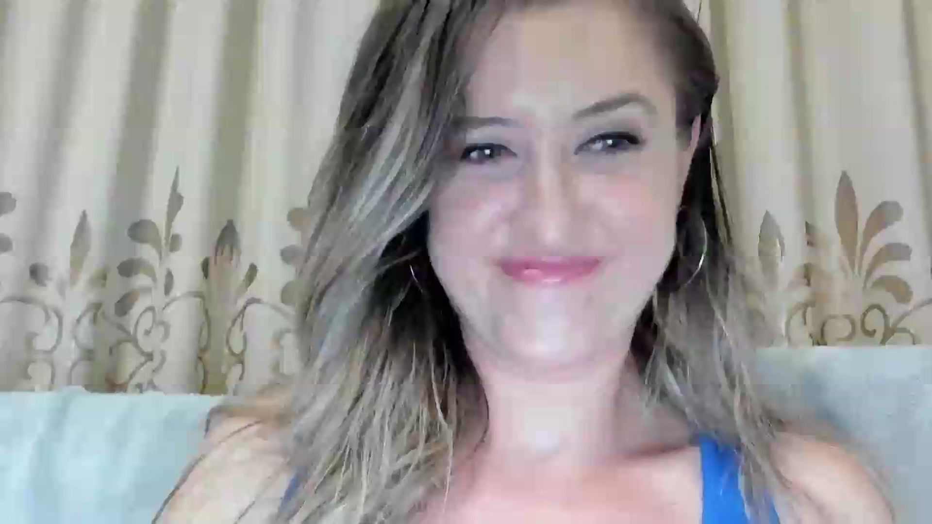 Gallery image thumbnail from BestDream's myfreecams stream on, 08/03/2026, 21:36 image 3 of 20