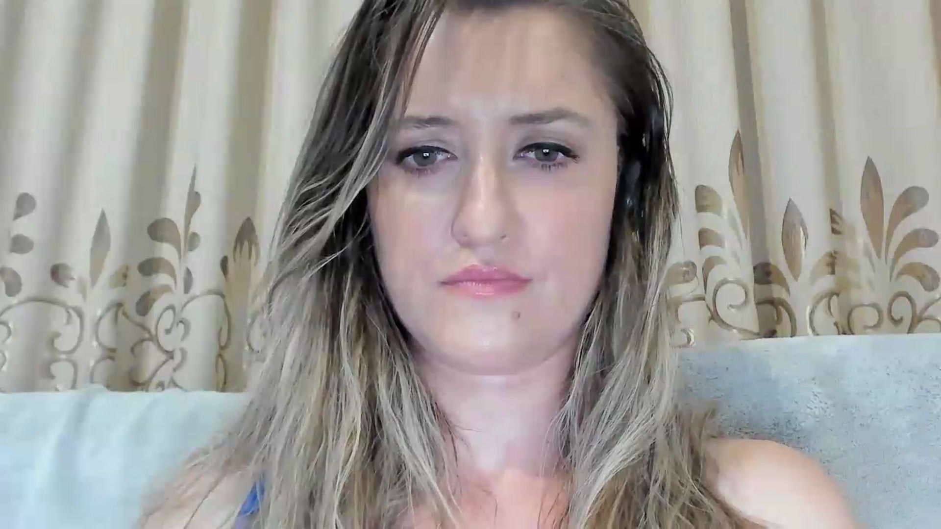 Gallery image thumbnail from BestDream's myfreecams stream on, 08/03/2026, 21:52 image 6 of 20