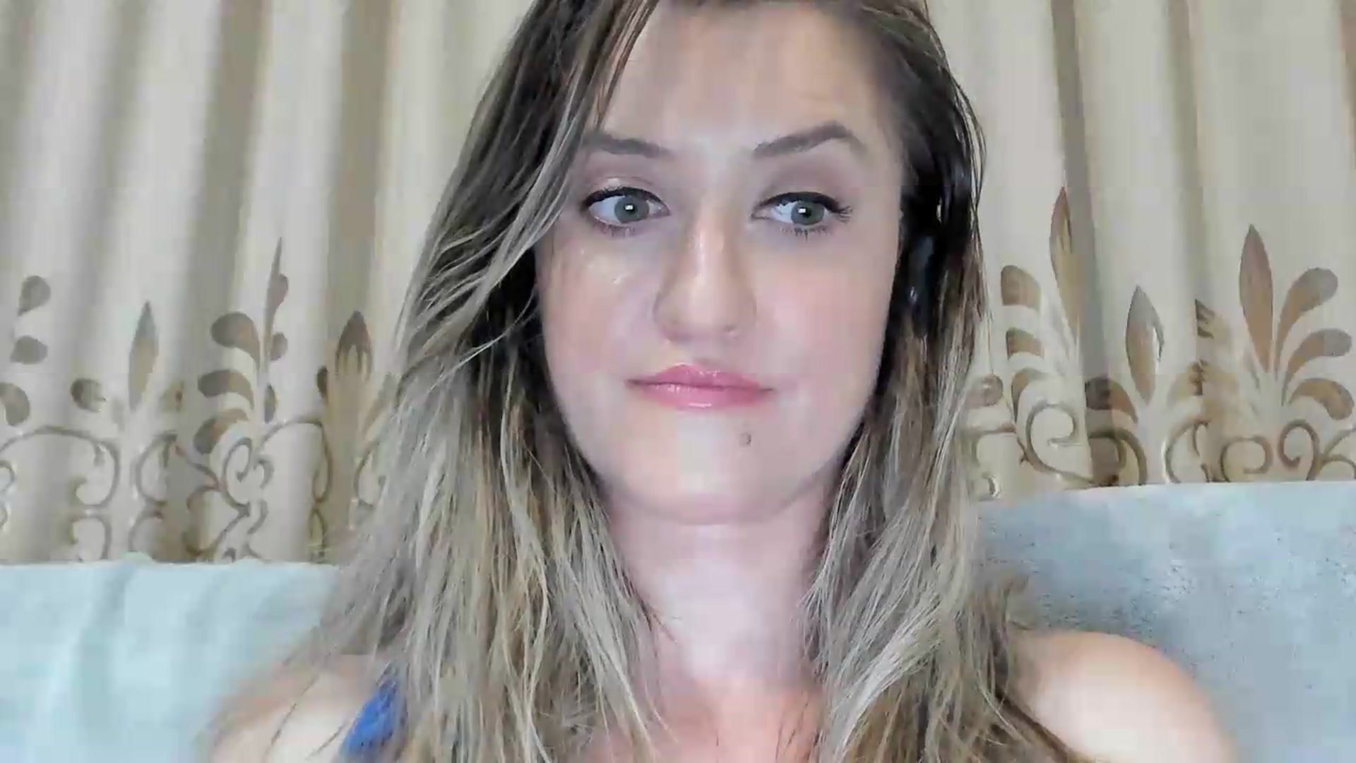 Gallery image thumbnail from BestDream's myfreecams stream on, 08/03/2026, 21:52 image 2 of 20