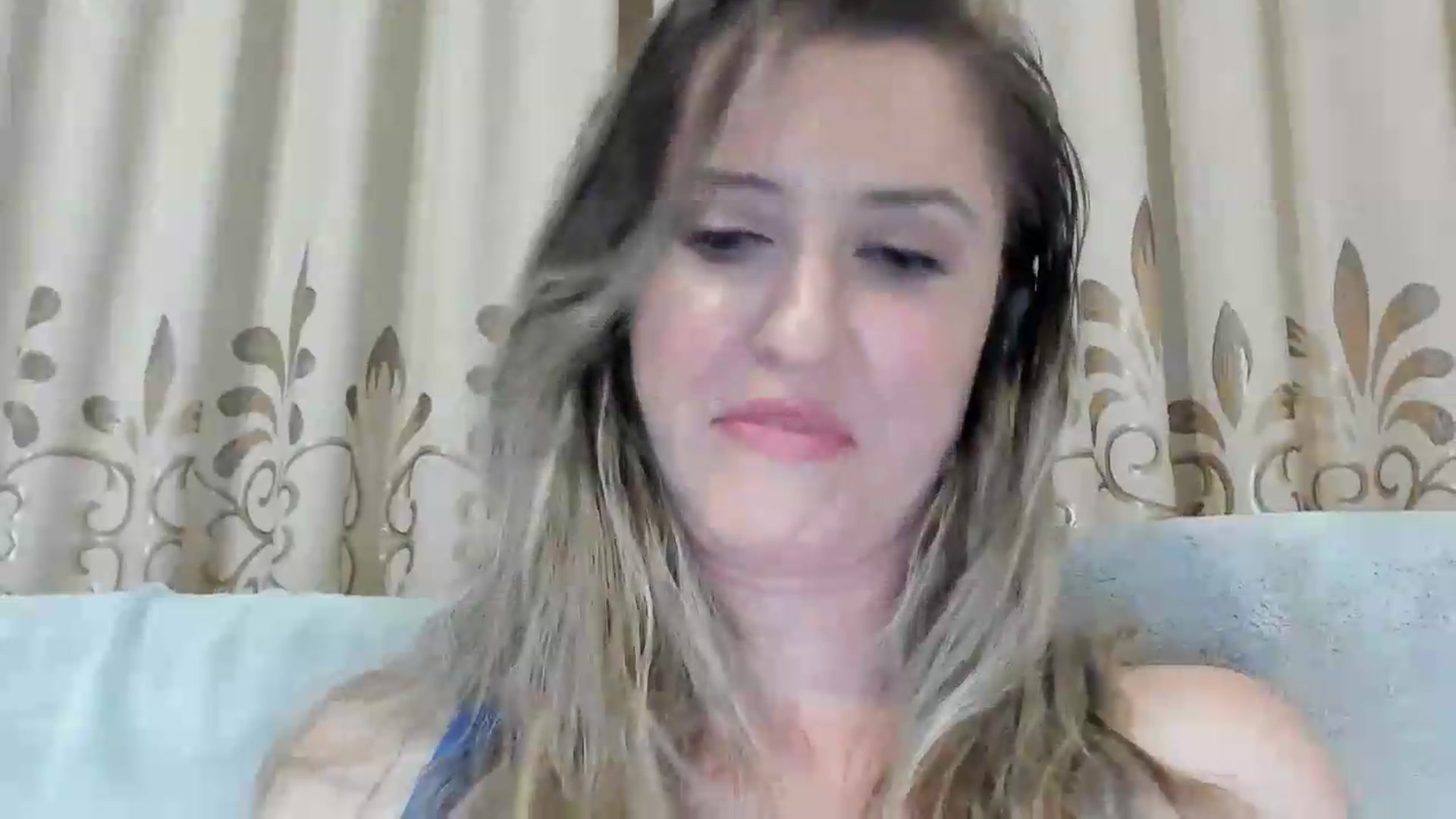 Gallery image thumbnail from BestDream's myfreecams stream on, 08/03/2026, 21:52 image 9 of 20