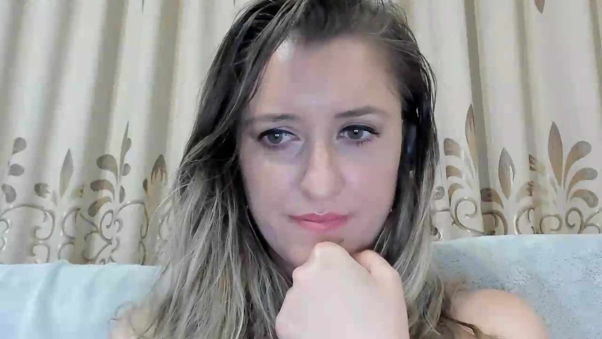 Gallery image thumbnail from BestDream's myfreecams stream on, 08/03/2026, 21:52 image 19 of 20