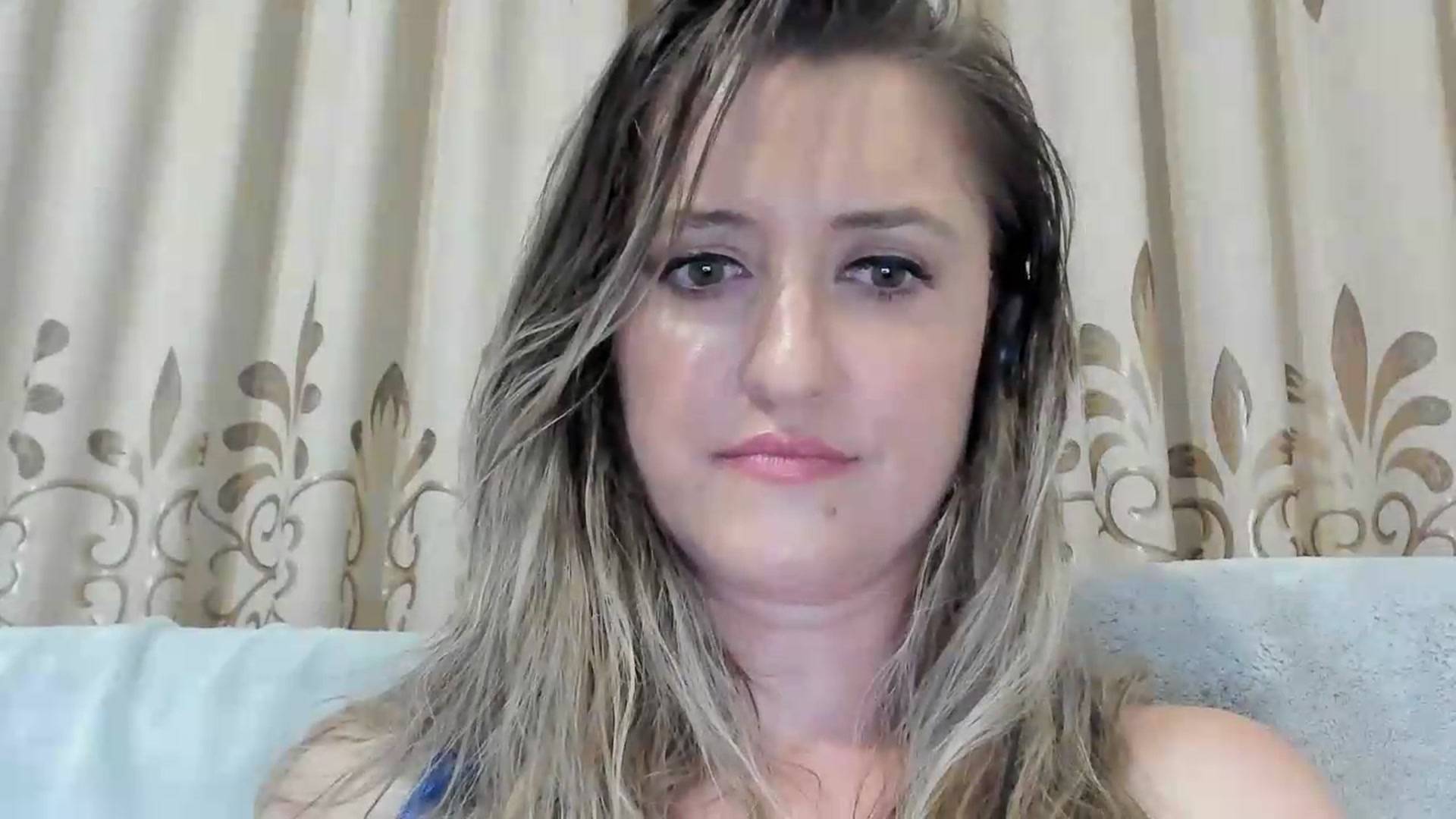 Gallery image thumbnail from BestDream's myfreecams stream on, 08/03/2026, 21:52 image 10 of 20
