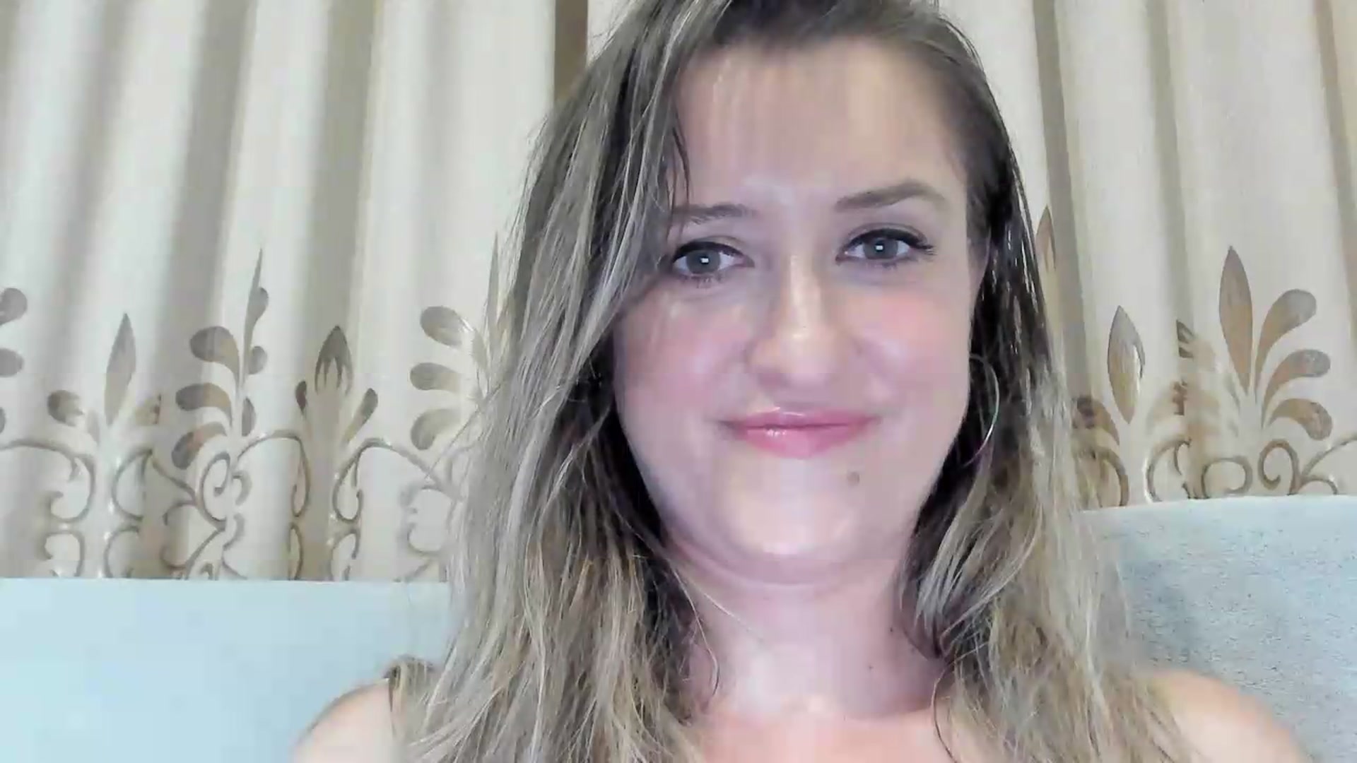 Gallery image thumbnail from BestDream's myfreecams stream on, 08/03/2026, 22:37 image 19 of 20