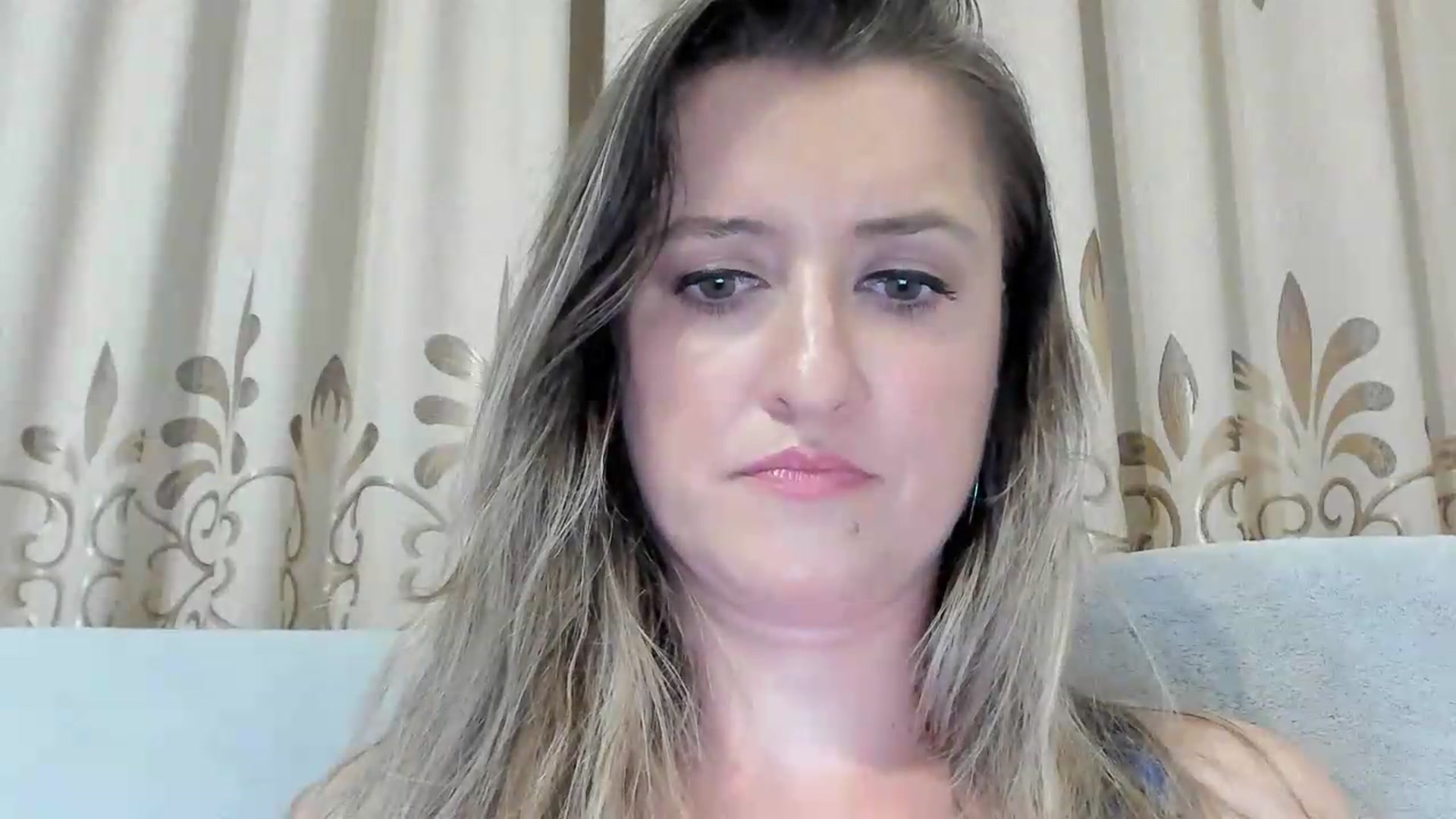 Gallery image thumbnail from BestDream's myfreecams stream on, 08/03/2026, 22:37 image 14 of 20