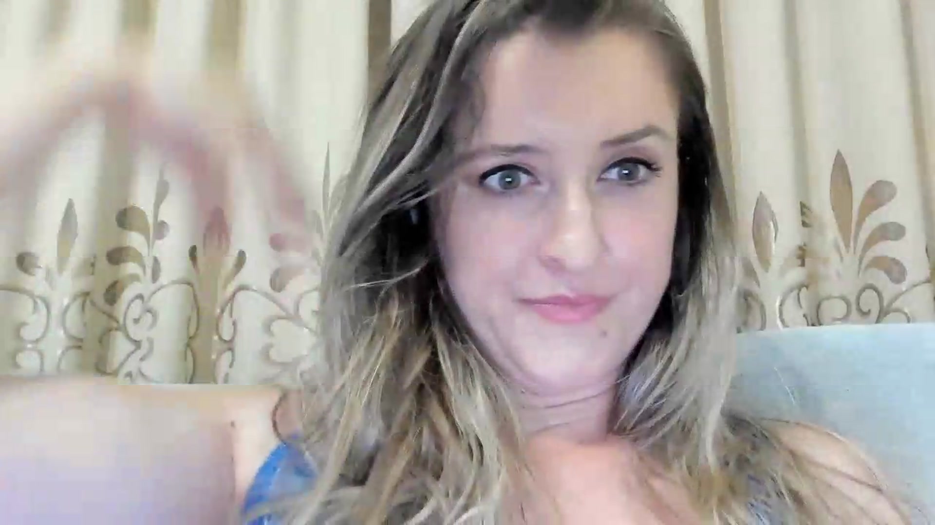 Gallery image thumbnail from BestDream's myfreecams stream on, 08/03/2026, 22:37 image 12 of 20