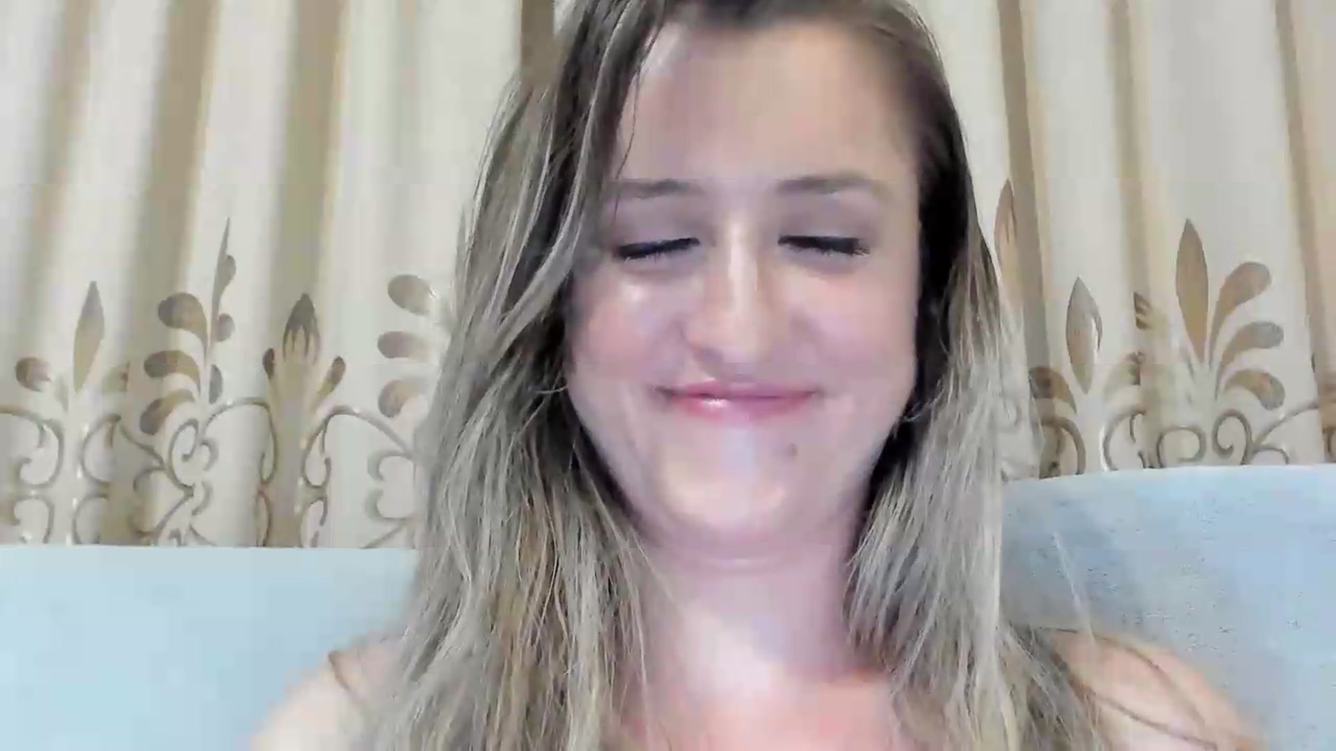 Gallery image thumbnail from BestDream's myfreecams stream on, 08/03/2026, 22:37 image 11 of 20