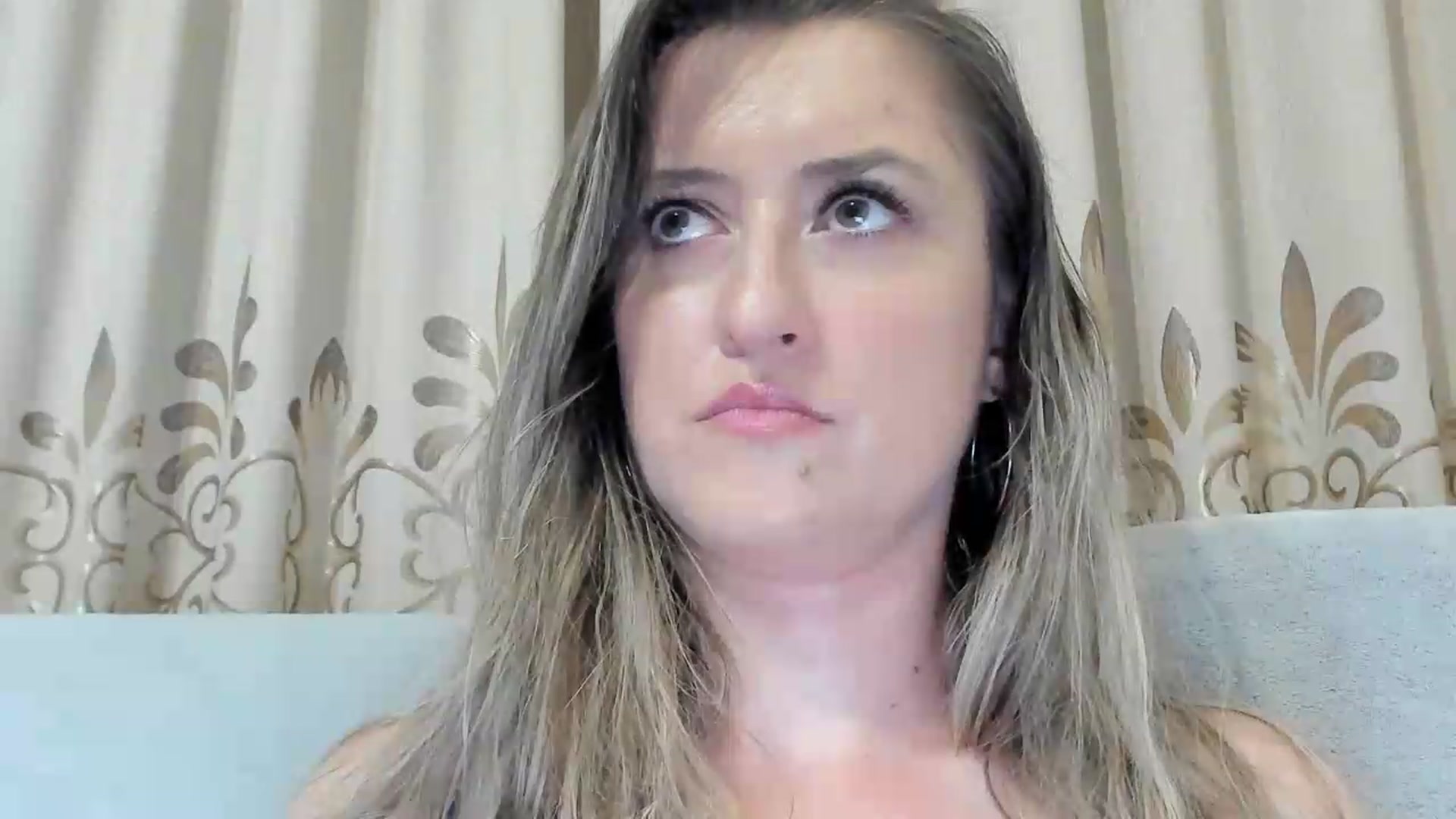 Gallery image thumbnail from BestDream's myfreecams stream on, 08/03/2026, 22:37 image 17 of 20