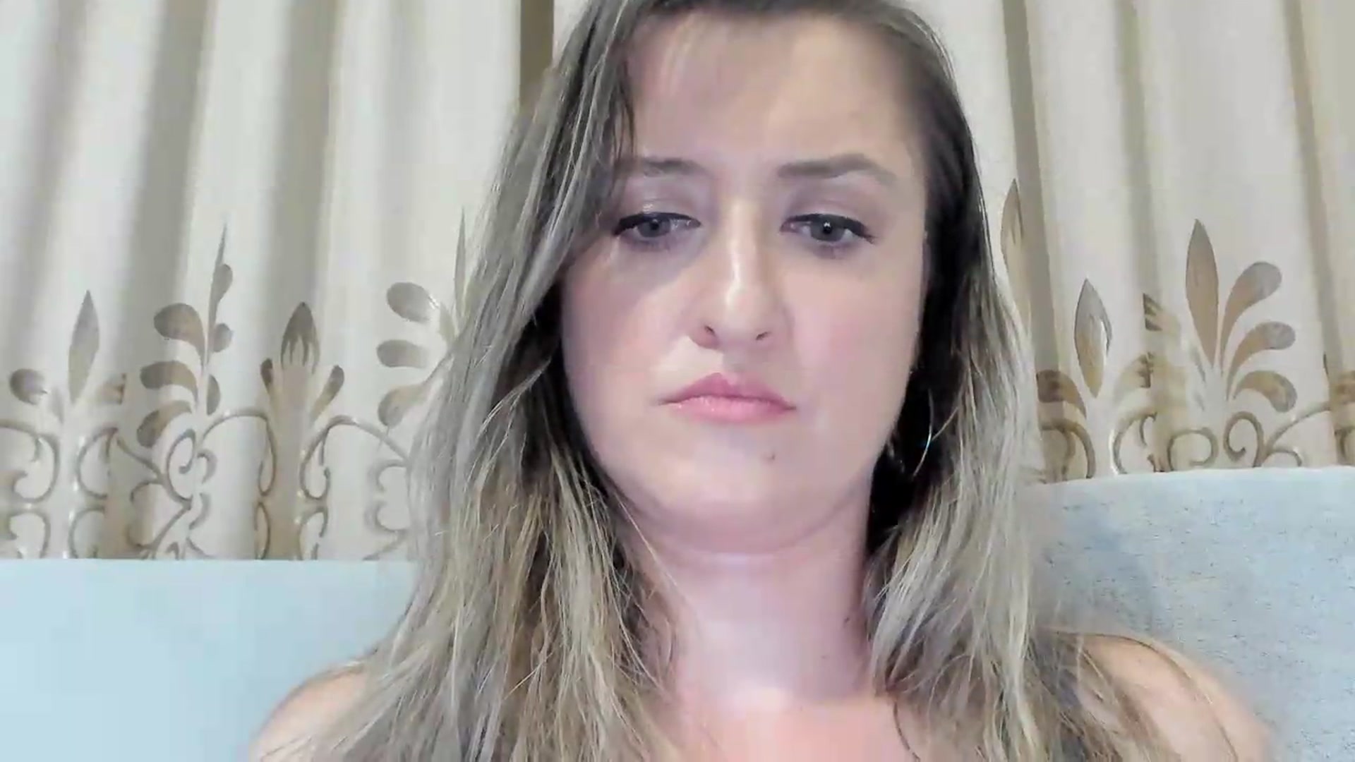 Gallery image thumbnail from BestDream's myfreecams stream on, 08/03/2026, 22:37 image 18 of 20