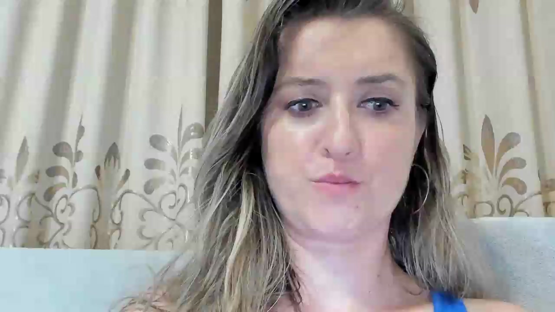 Gallery image thumbnail from BestDream's myfreecams stream on, 08/03/2026, 23:35 image 13 of 20