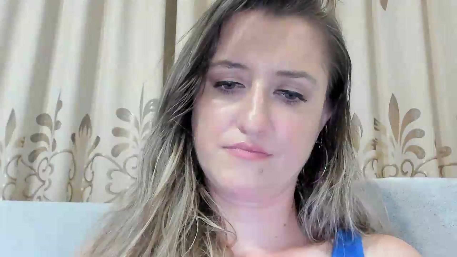 Gallery image thumbnail from BestDream's myfreecams stream on, 08/03/2026, 23:35 image 4 of 20