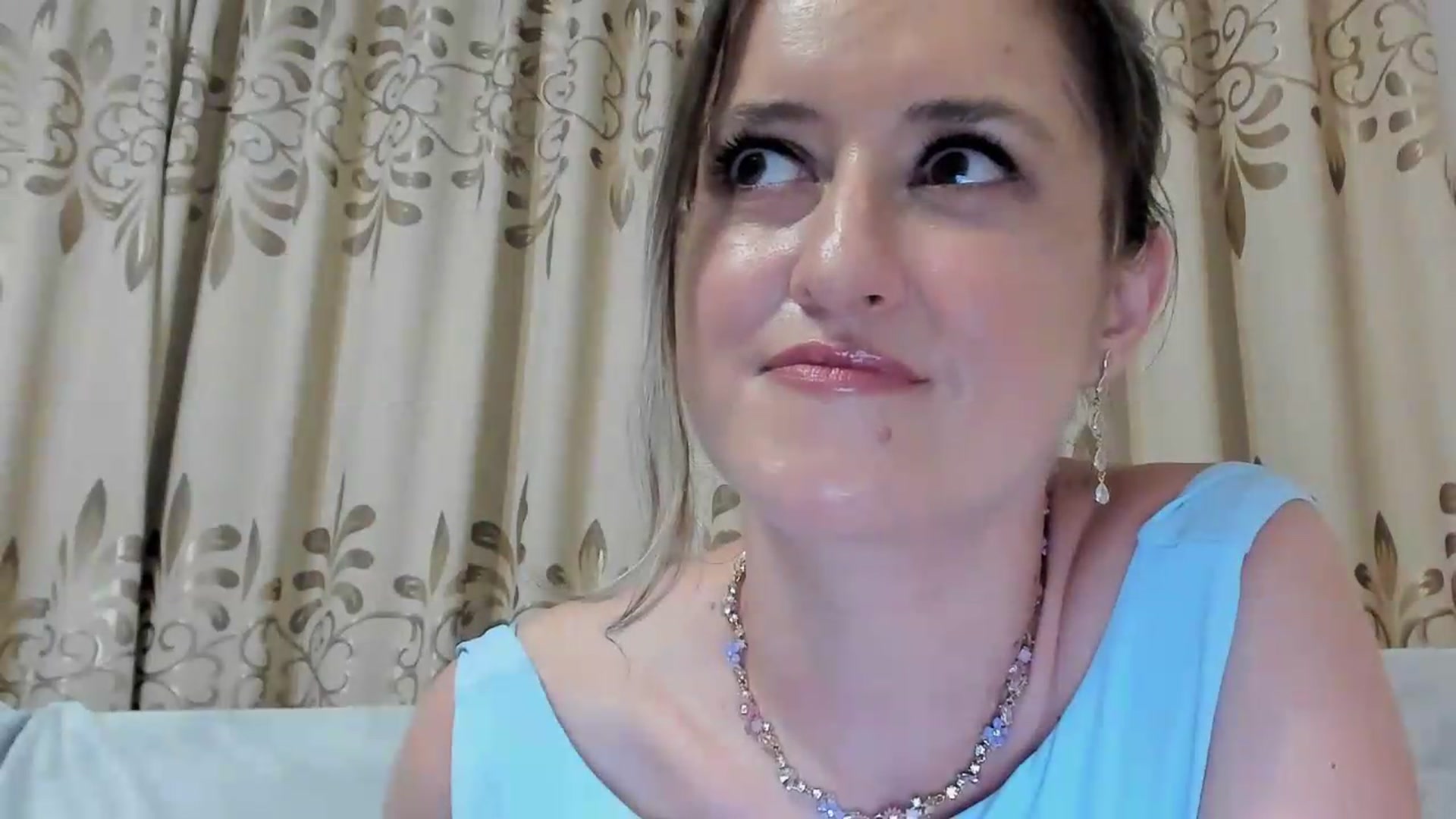 Gallery image thumbnail from BestDream's myfreecams stream on, 08/04/2026, 23:11 image 3 of 20