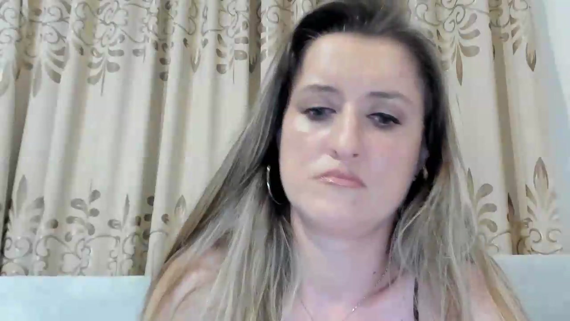 Gallery image thumbnail from BestDream's myfreecams stream on, 08/05/2026, 23:13 image 5 of 20