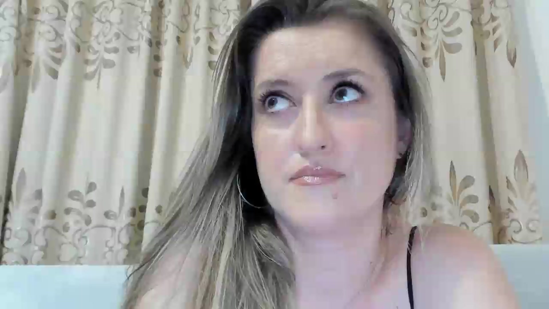 Gallery image thumbnail from BestDream's myfreecams stream on, 08/05/2026, 23:13 image 1 of 20