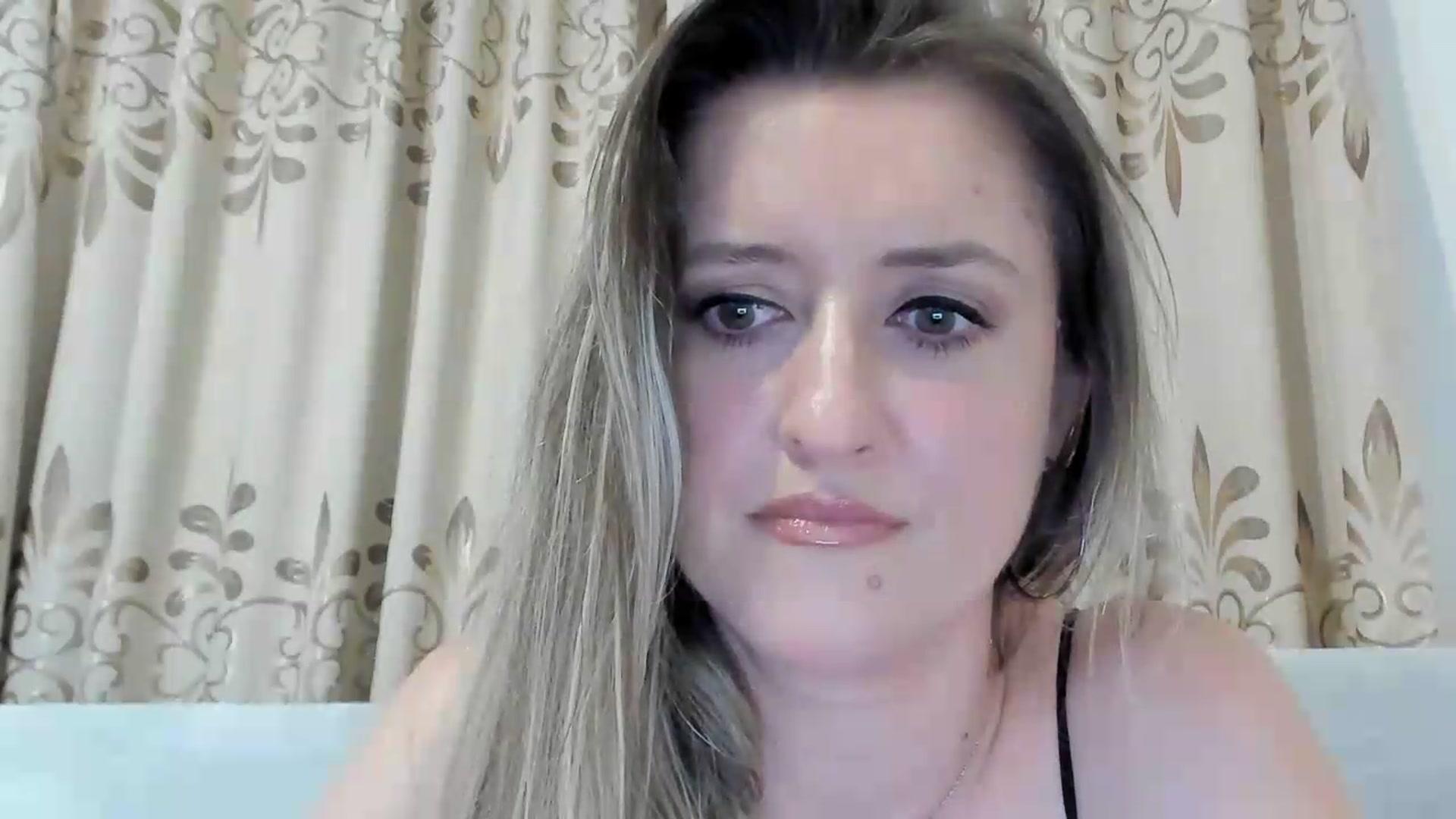 Gallery image thumbnail from BestDream's myfreecams stream on, 08/05/2026, 23:13 image 2 of 20