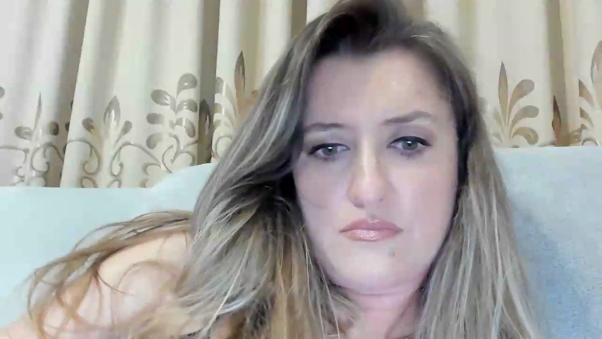 Gallery image thumbnail from BestDream's myfreecams stream on, 08/06/2026, 24:41 image 16 of 20
