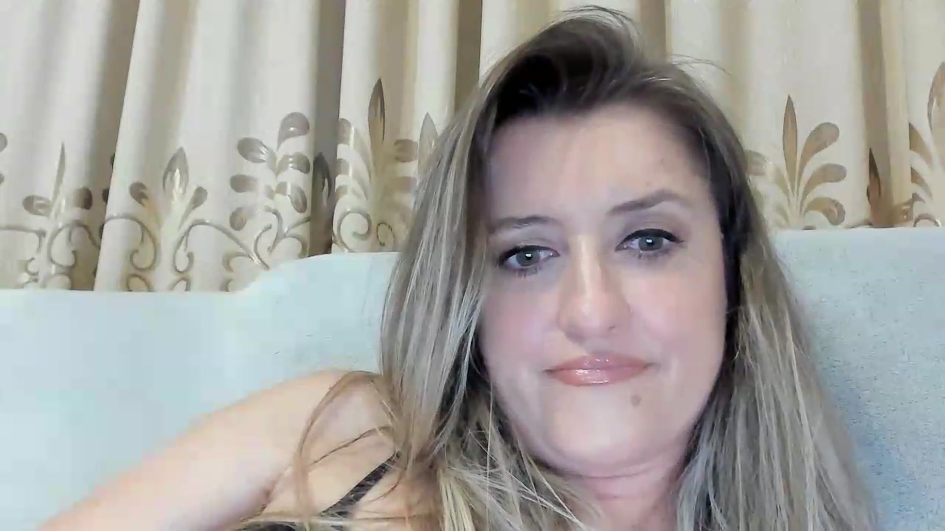 Gallery image thumbnail from BestDream's myfreecams stream on, 08/06/2026, 24:41 image 15 of 20