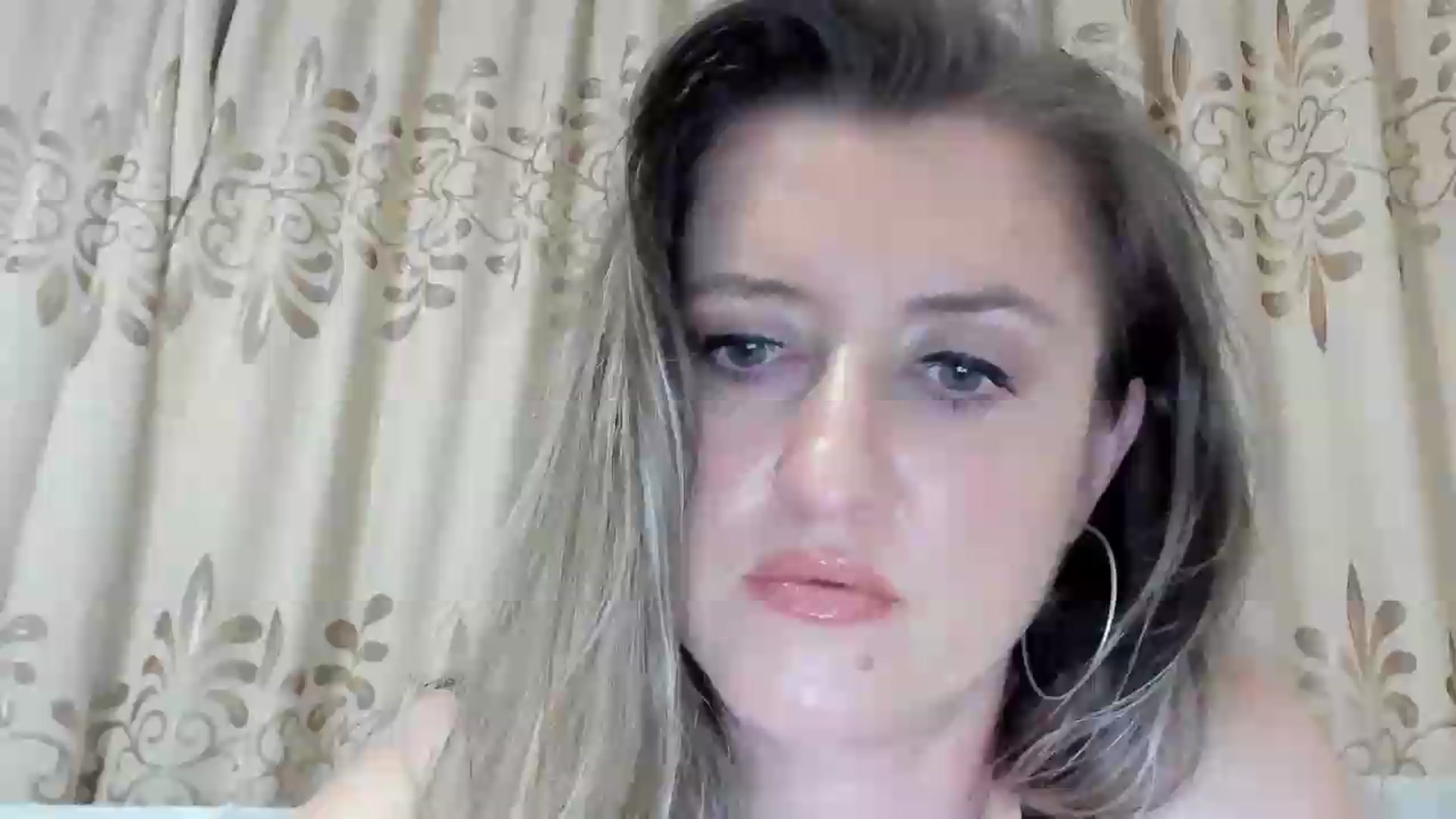 Gallery image thumbnail from BestDream's myfreecams stream on, 08/06/2026, 21:36 image 3 of 20