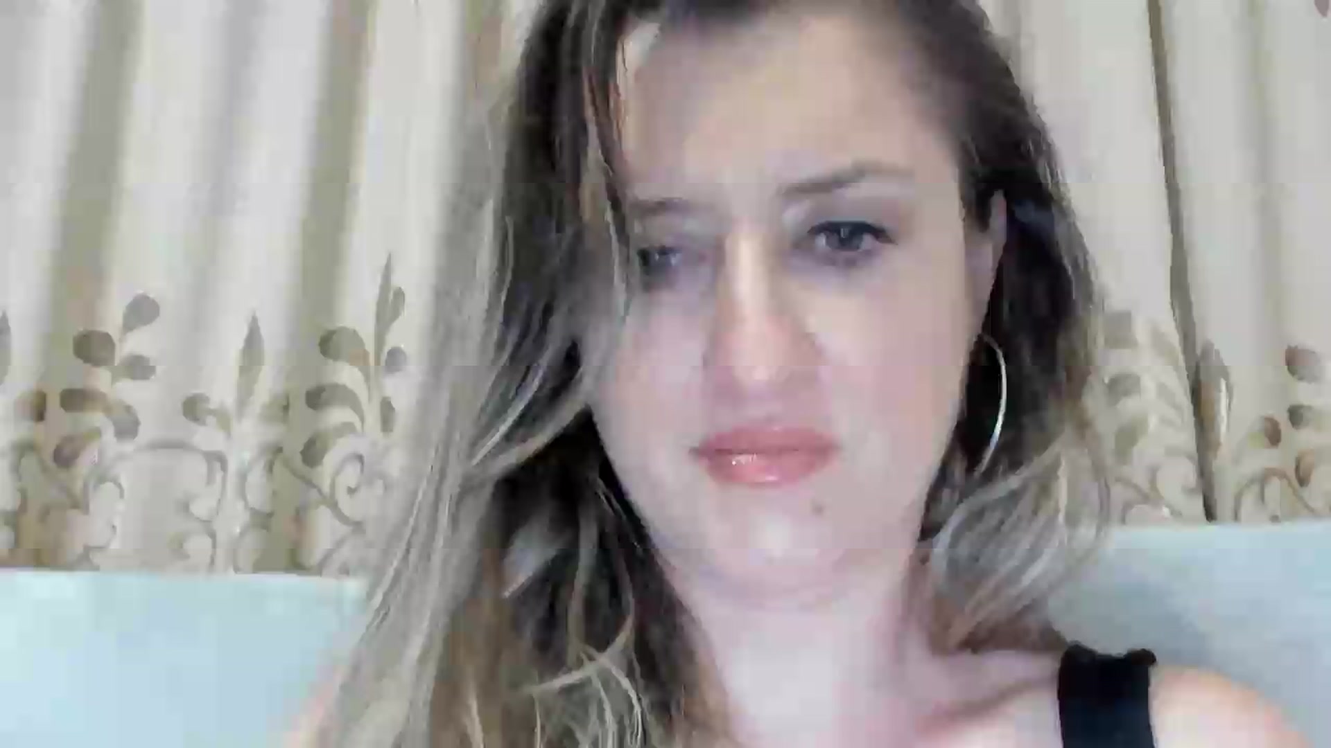 Gallery image thumbnail from BestDream's myfreecams stream on, 08/06/2026, 21:36 image 9 of 20