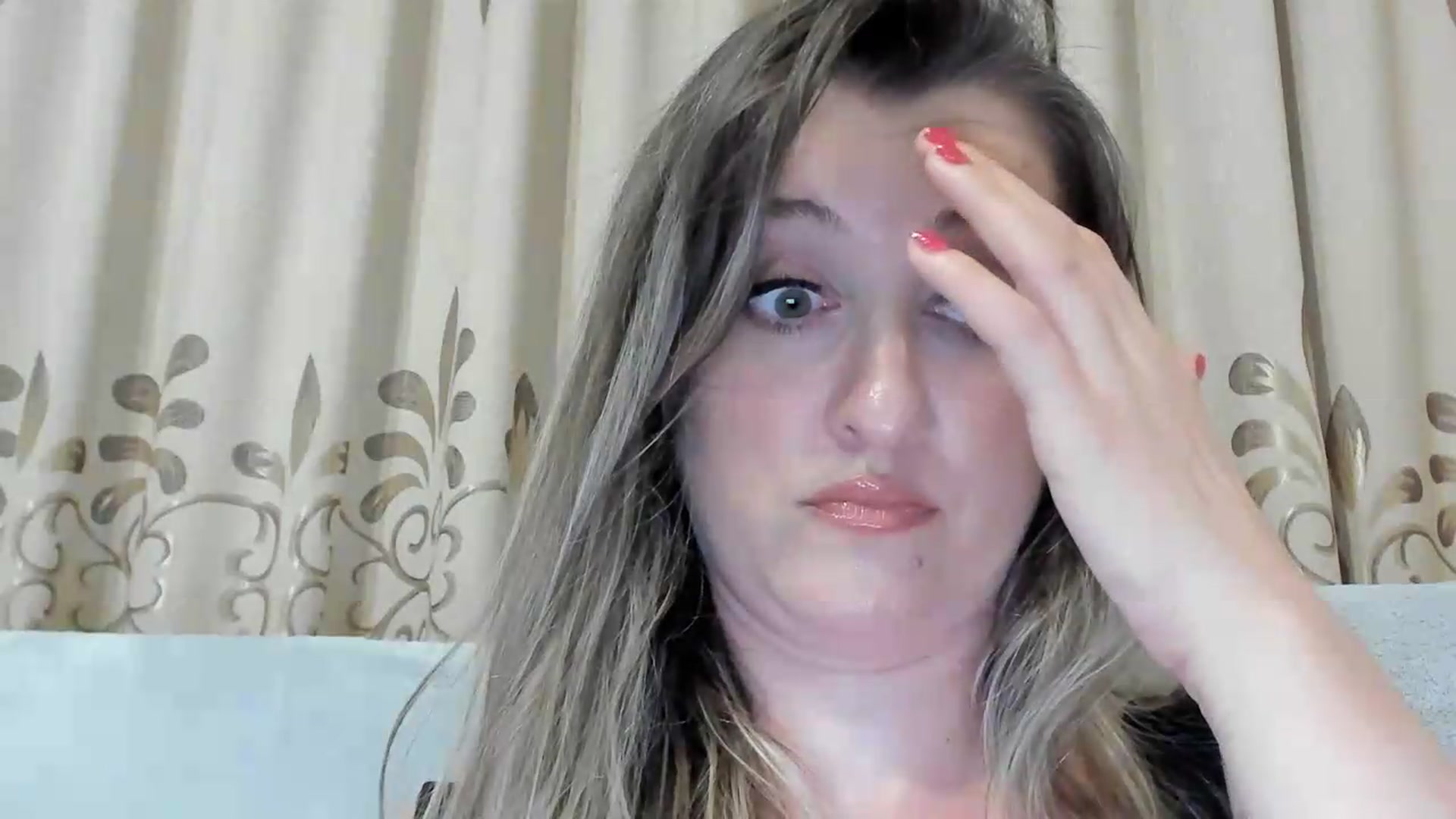 Gallery image thumbnail from BestDream's myfreecams stream on, 08/06/2026, 21:59 image 9 of 20