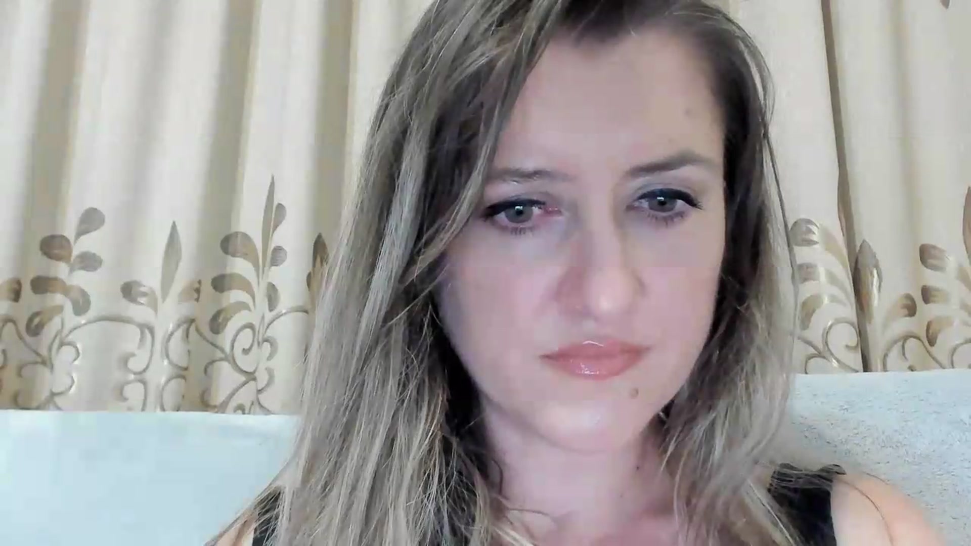 Gallery image thumbnail from BestDream's myfreecams stream on, 08/06/2026, 21:59 image 6 of 20