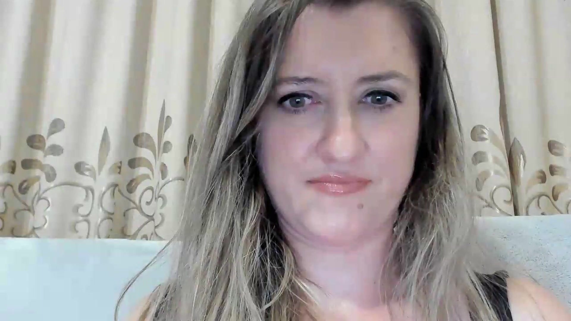 Gallery image thumbnail from BestDream's myfreecams stream on, 08/06/2026, 21:59 image 3 of 20