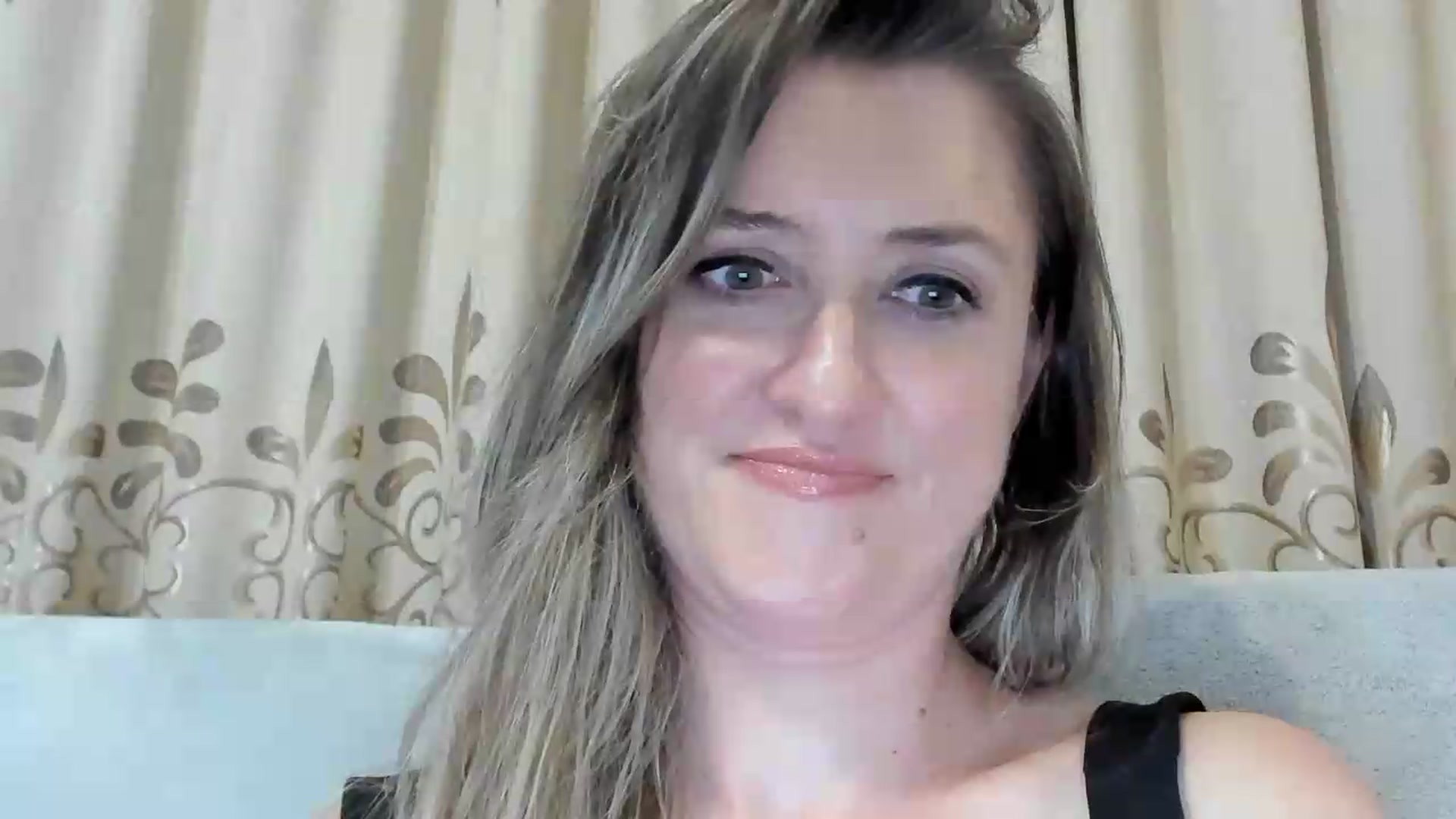 Gallery image thumbnail from BestDream's myfreecams stream on, 08/06/2026, 22:31 image 19 of 20