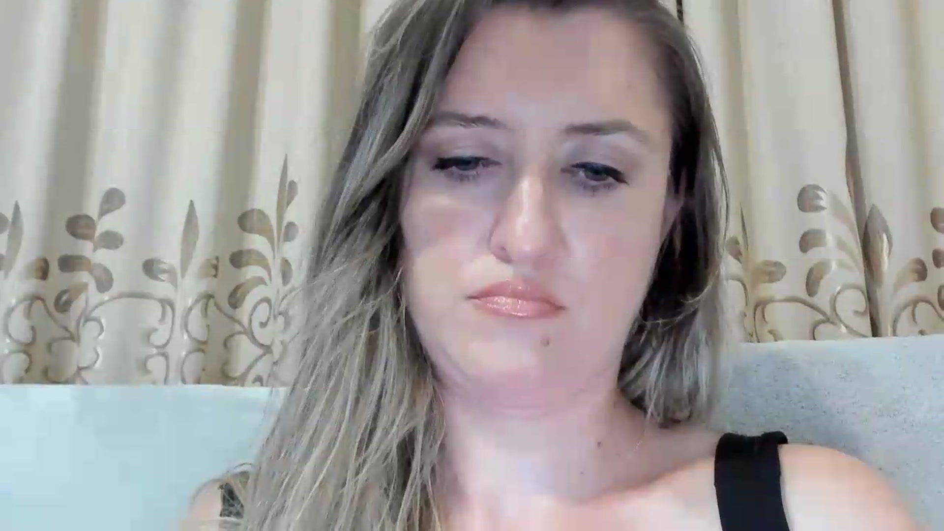 Gallery image thumbnail from BestDream's myfreecams stream on, 08/06/2026, 22:31 image 17 of 20