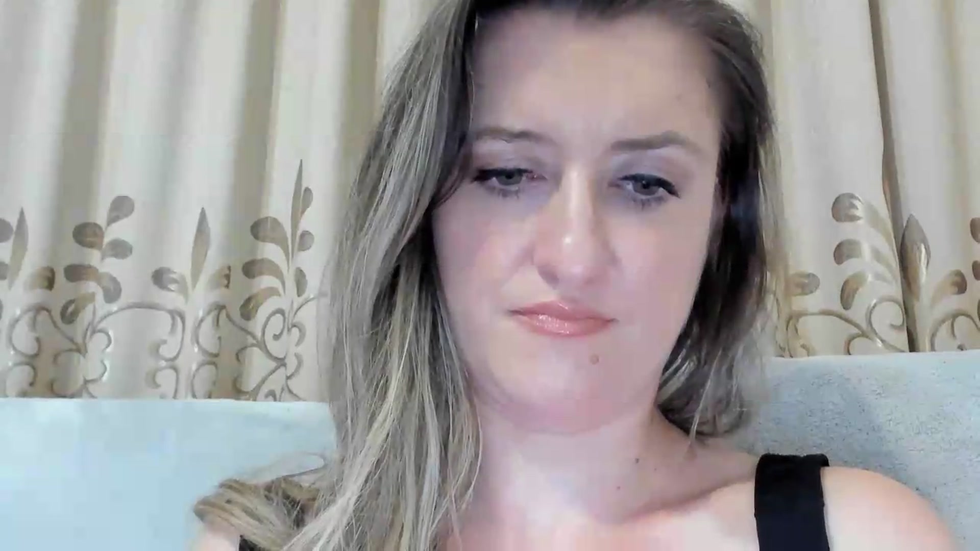Gallery image thumbnail from BestDream's myfreecams stream on, 08/06/2026, 22:31 image 10 of 20