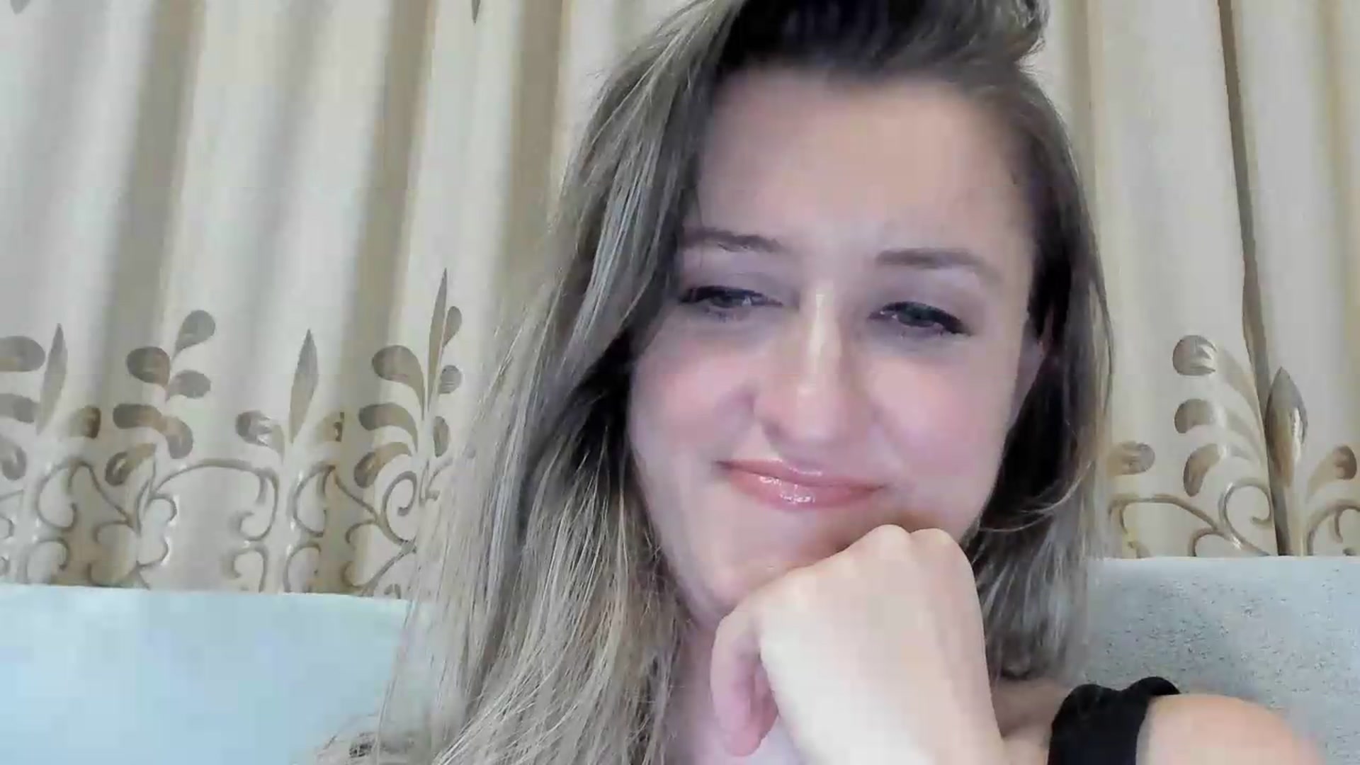 Gallery image thumbnail from BestDream's myfreecams stream on, 08/06/2026, 22:58 image 3 of 20