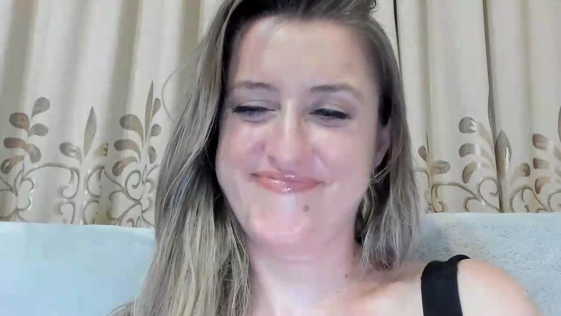 Gallery image thumbnail from BestDream's myfreecams stream on, 08/06/2026, 22:58 image 11 of 20